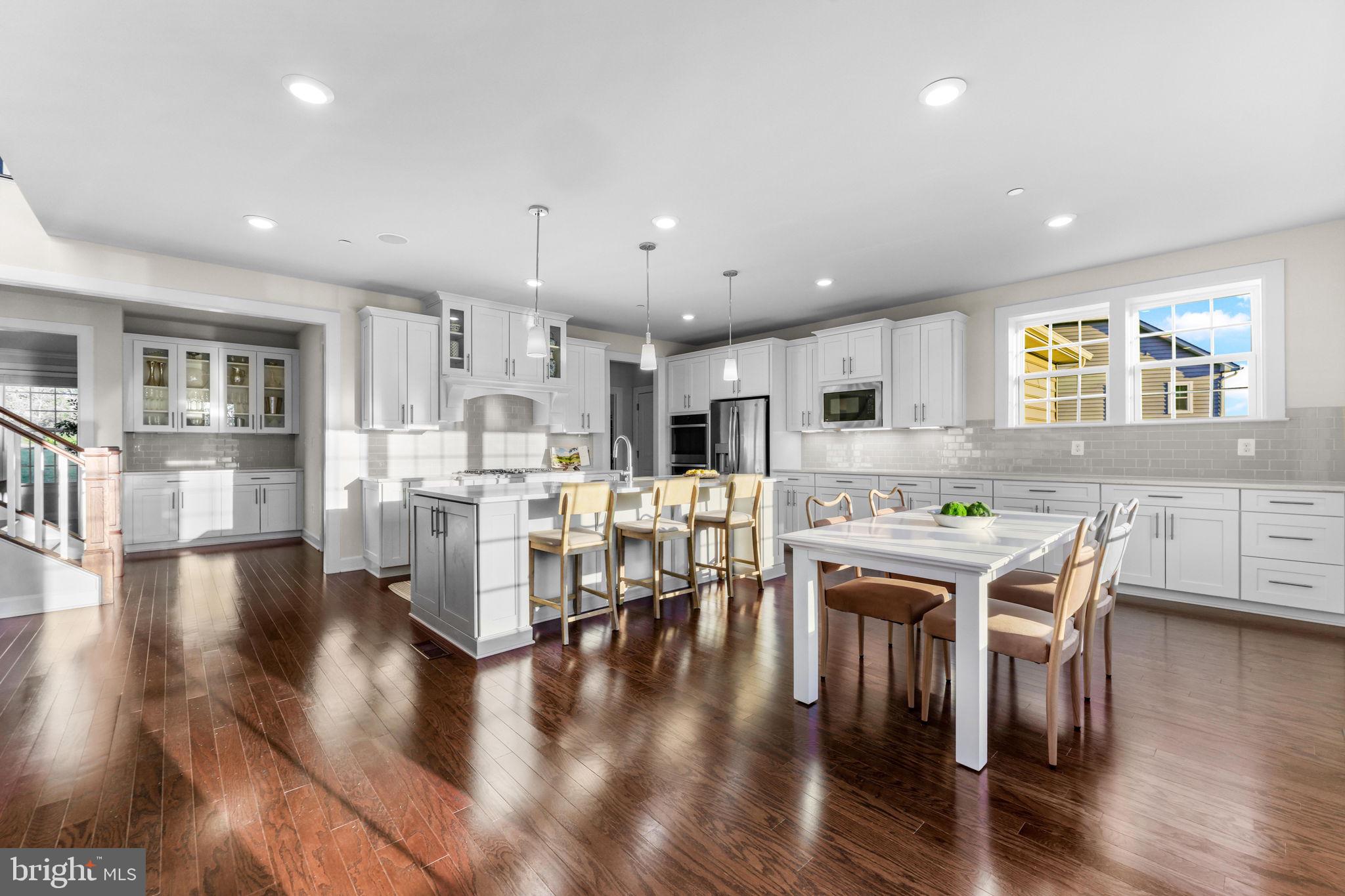 THE ESTATES AT MILL CREEK - Residential