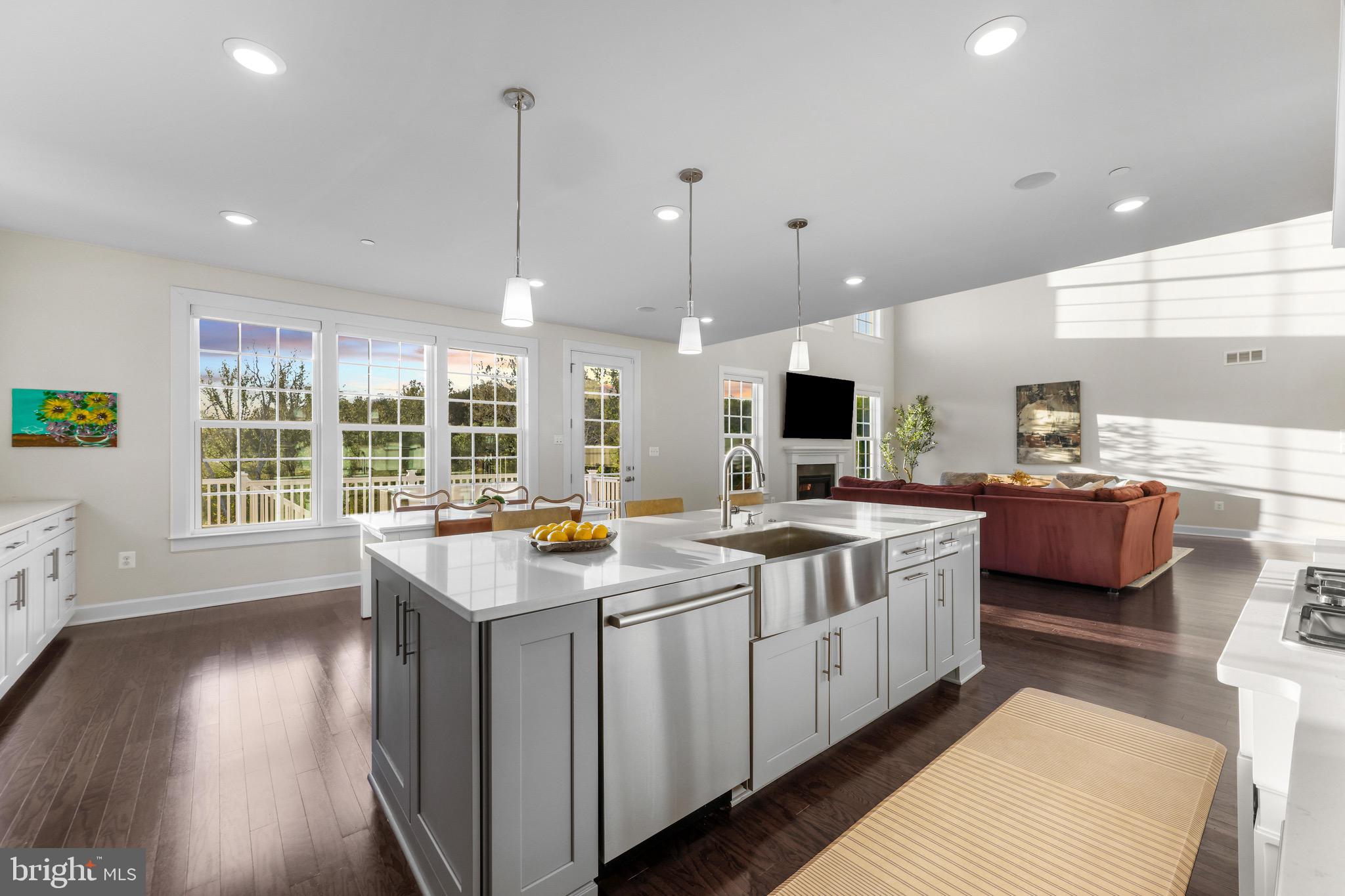 THE ESTATES AT MILL CREEK - Residential