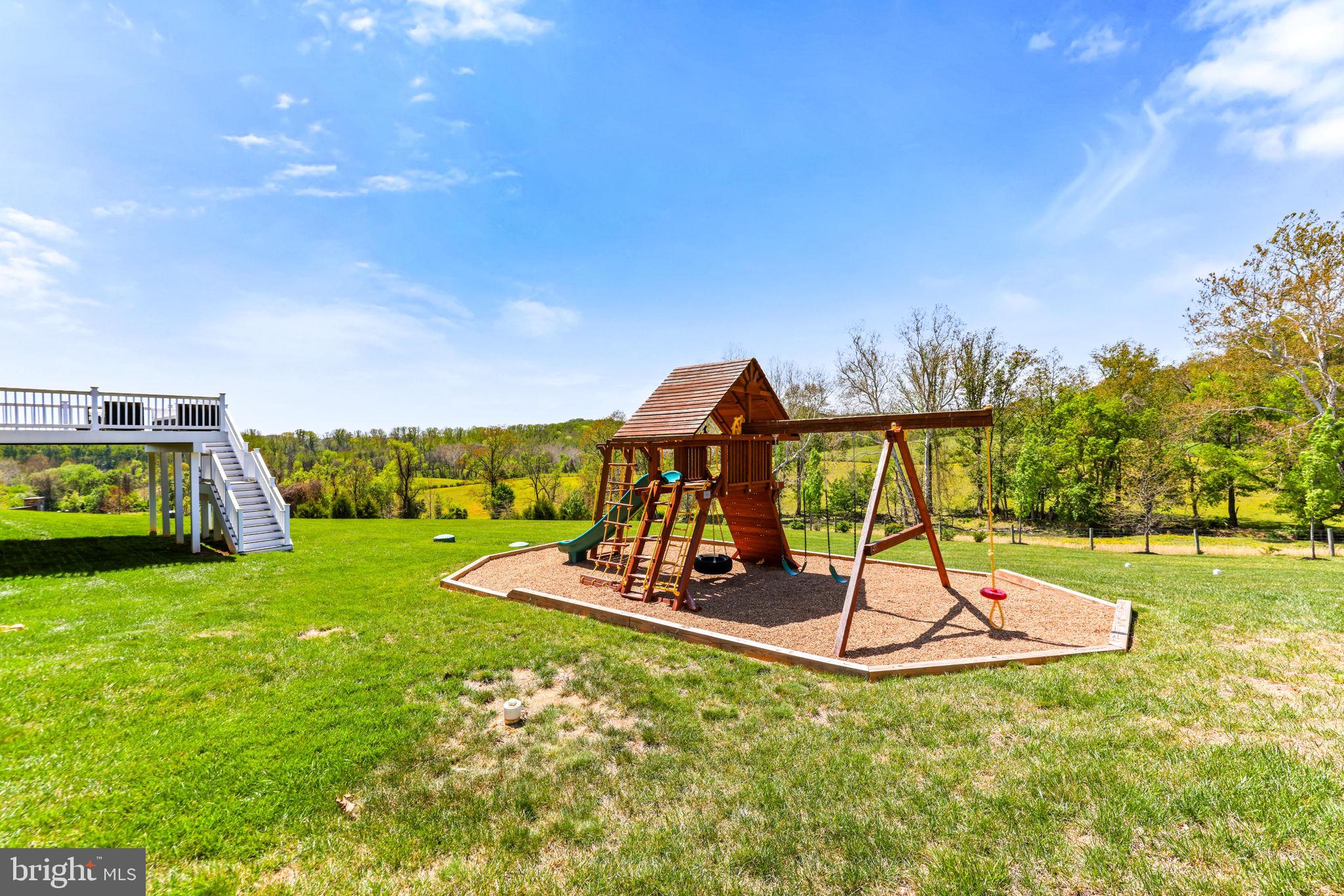 THE ESTATES AT MILL CREEK - Residential