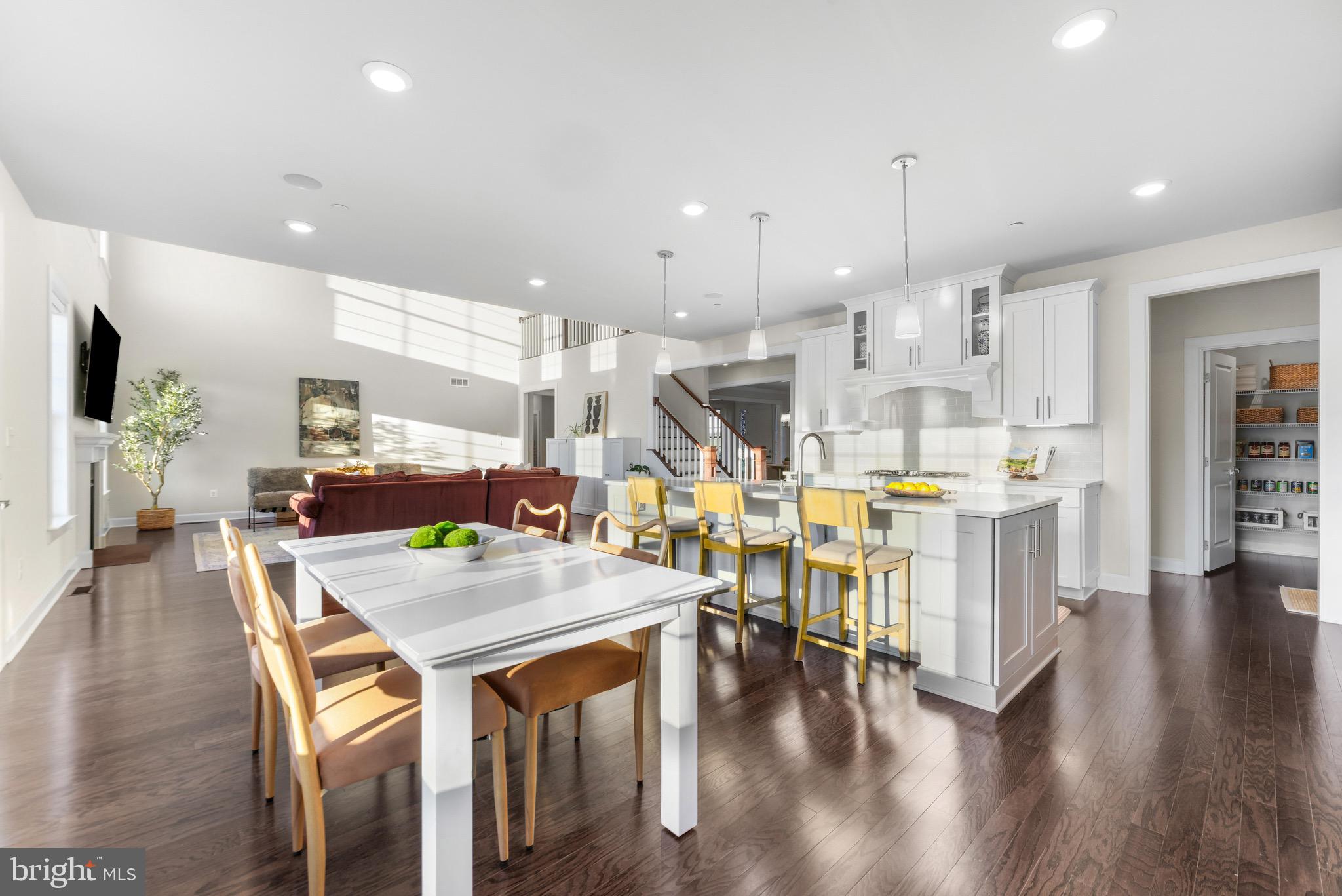 THE ESTATES AT MILL CREEK - Residential