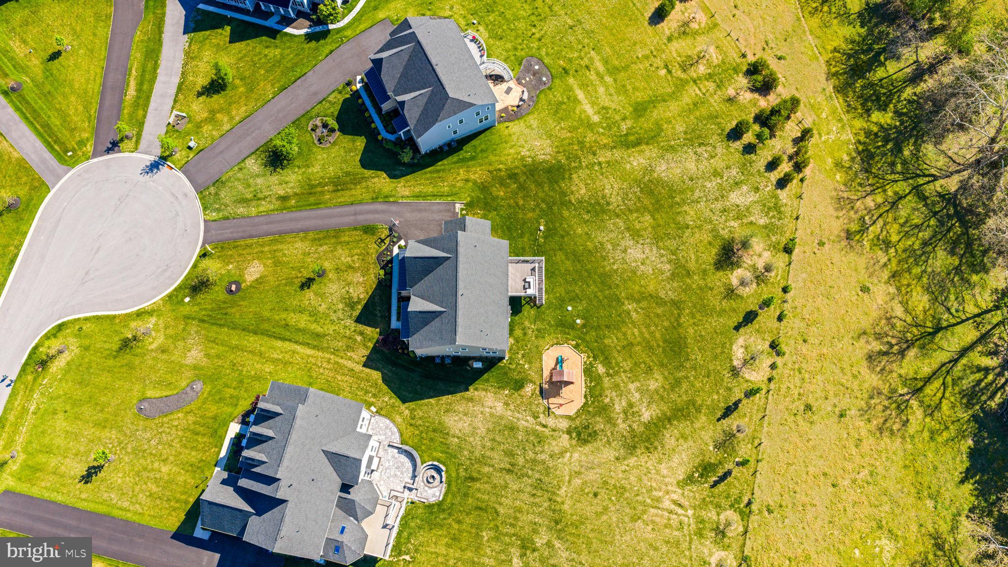 THE ESTATES AT MILL CREEK - Residential