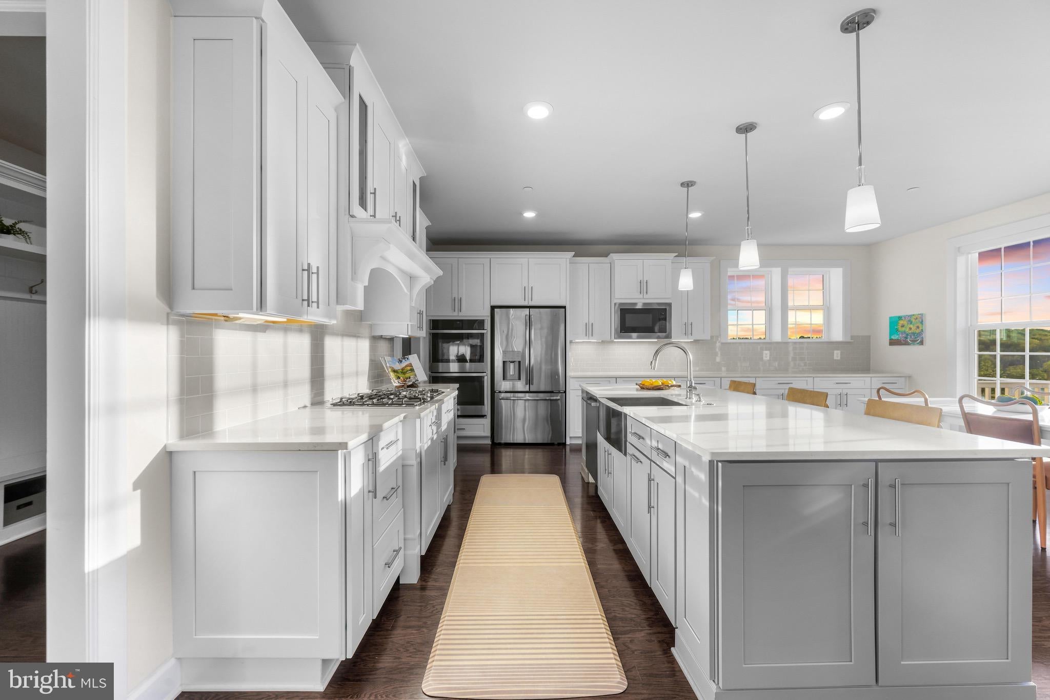 THE ESTATES AT MILL CREEK - Residential