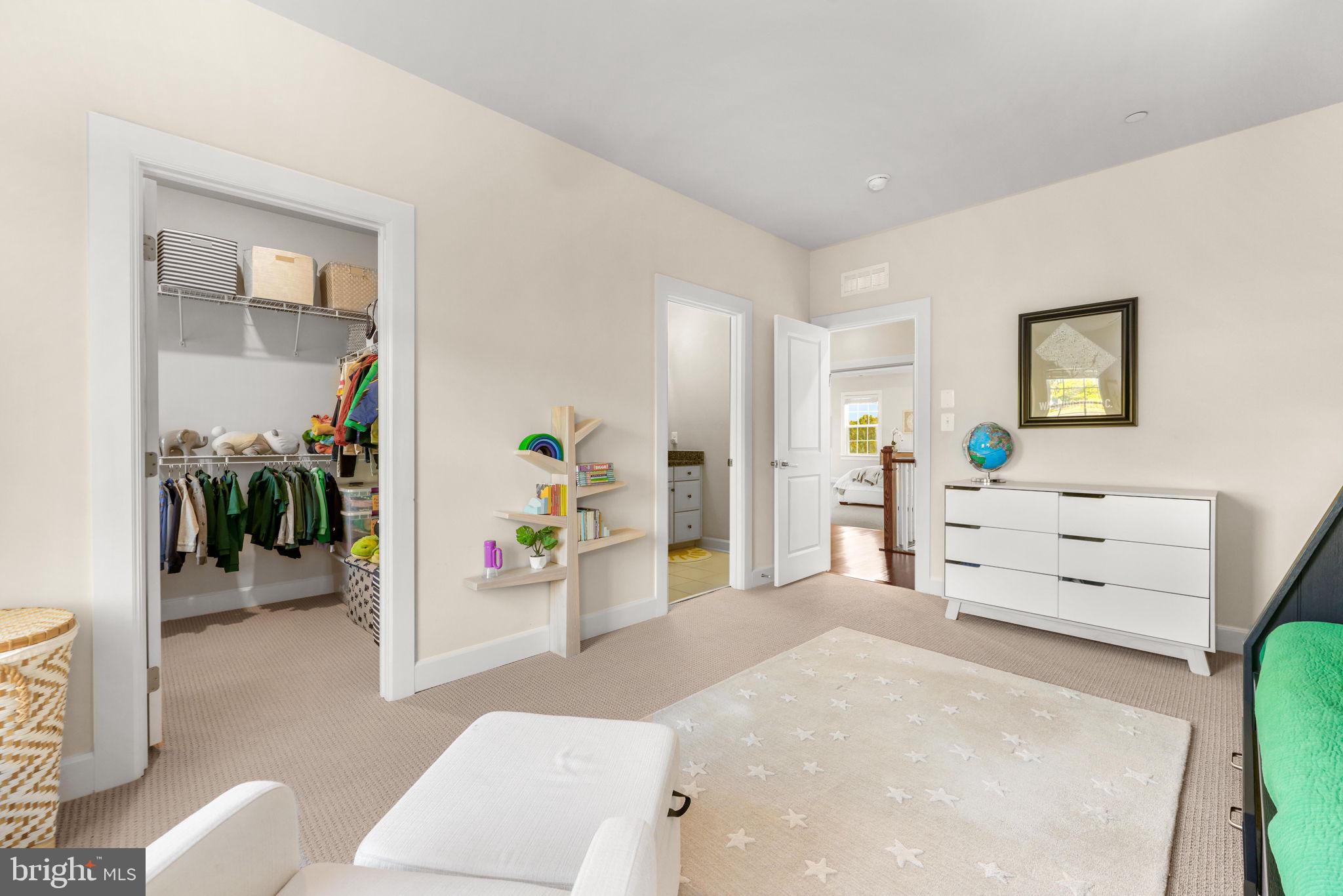 THE ESTATES AT MILL CREEK - Residential