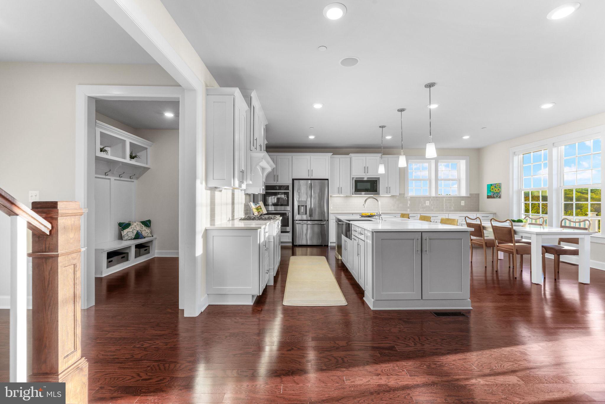THE ESTATES AT MILL CREEK - Residential