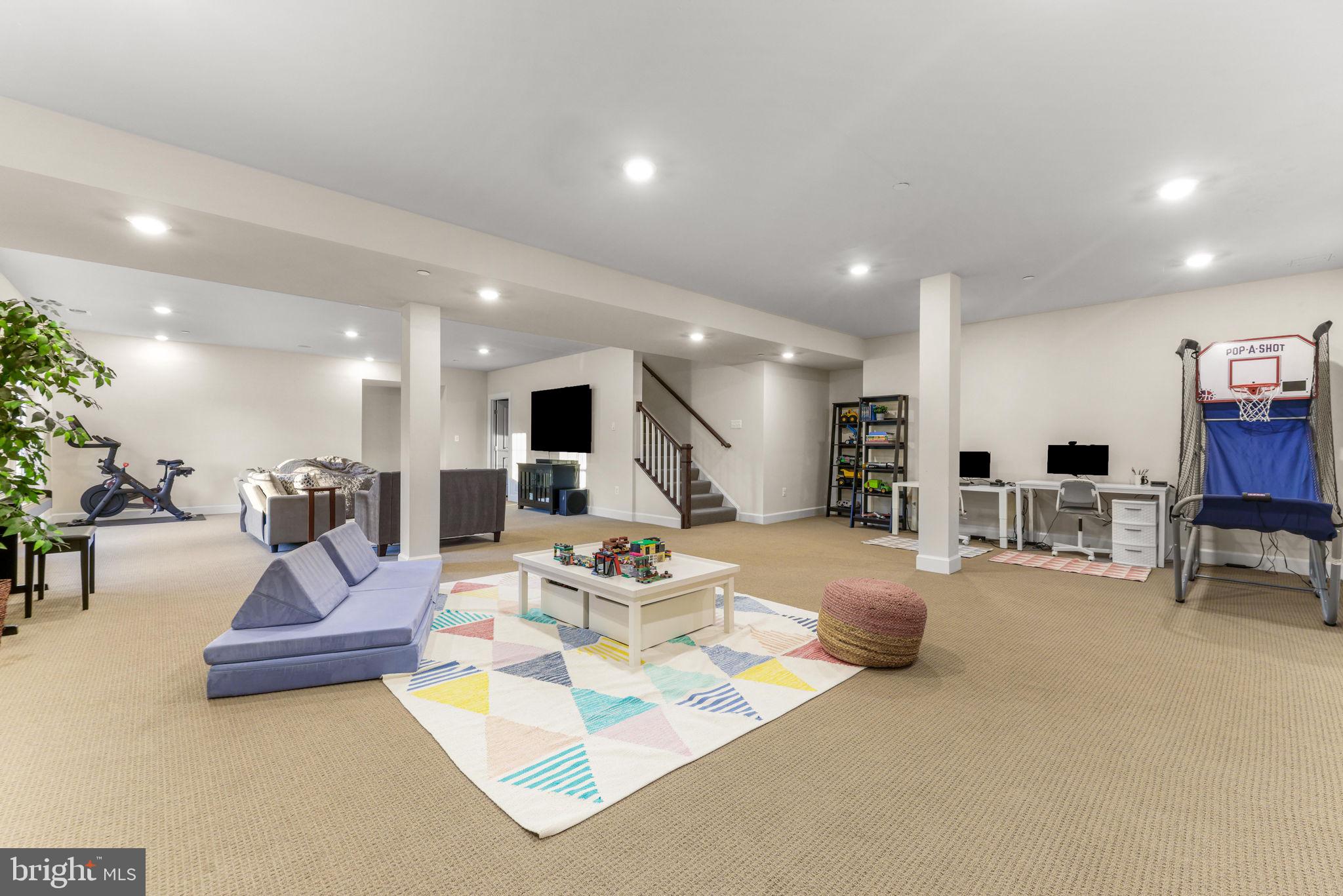 THE ESTATES AT MILL CREEK - Residential