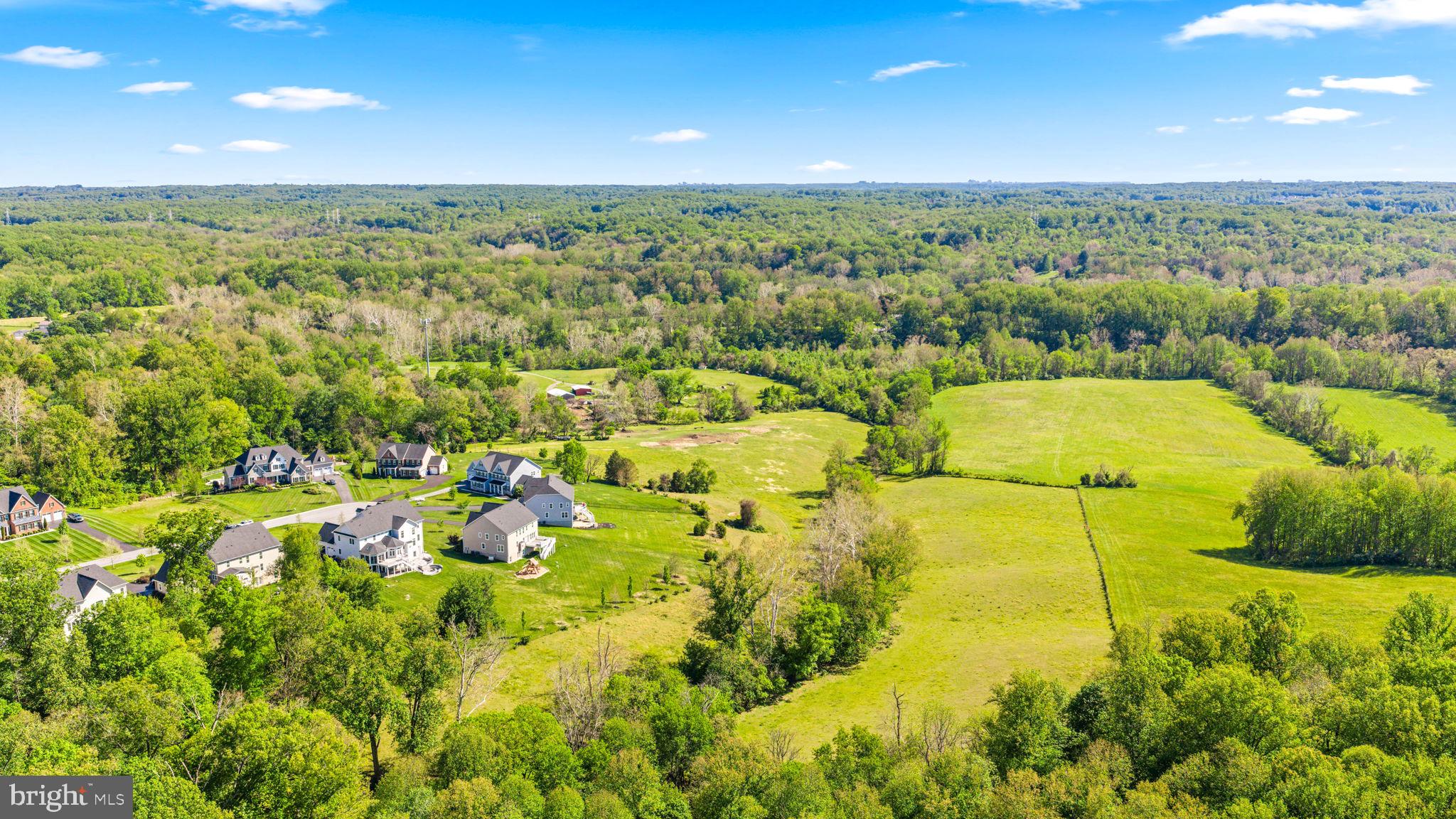 THE ESTATES AT MILL CREEK - Residential
