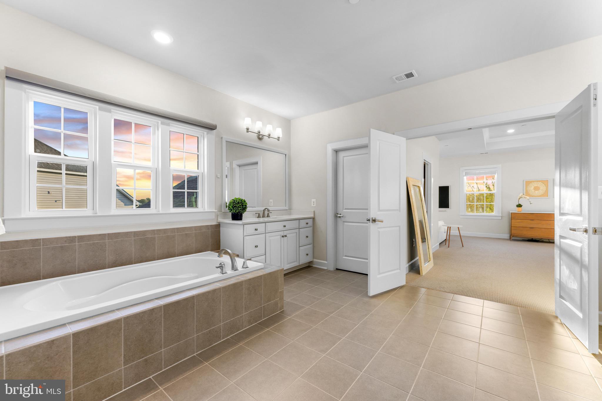THE ESTATES AT MILL CREEK - Residential
