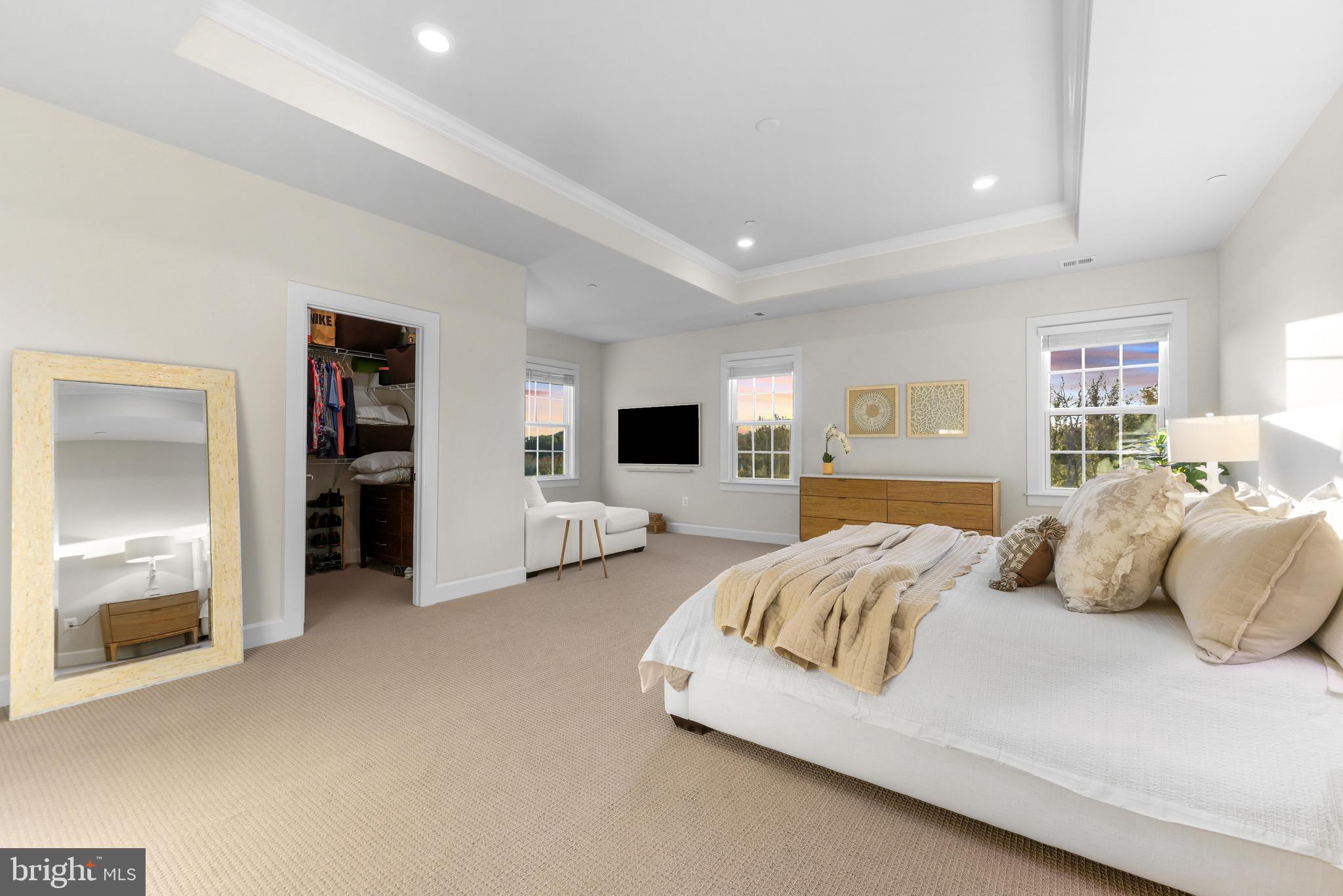 THE ESTATES AT MILL CREEK - Residential