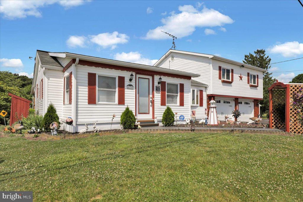 Photo of 676 King Pen Road, Kirkwood, PA 17536 (MLS # PALA2052892)