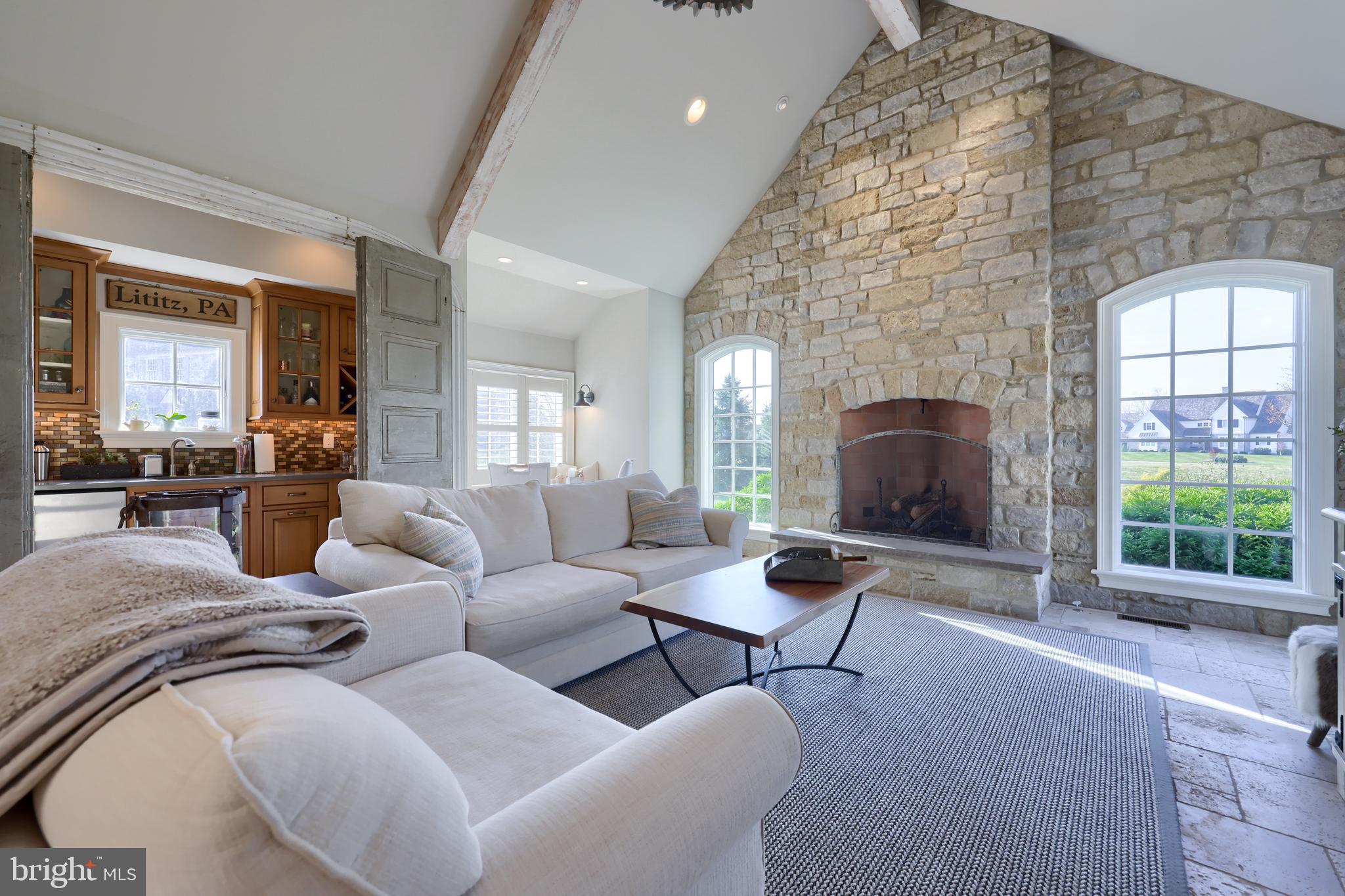 FARM ON QUARRY ROAD - Residential
