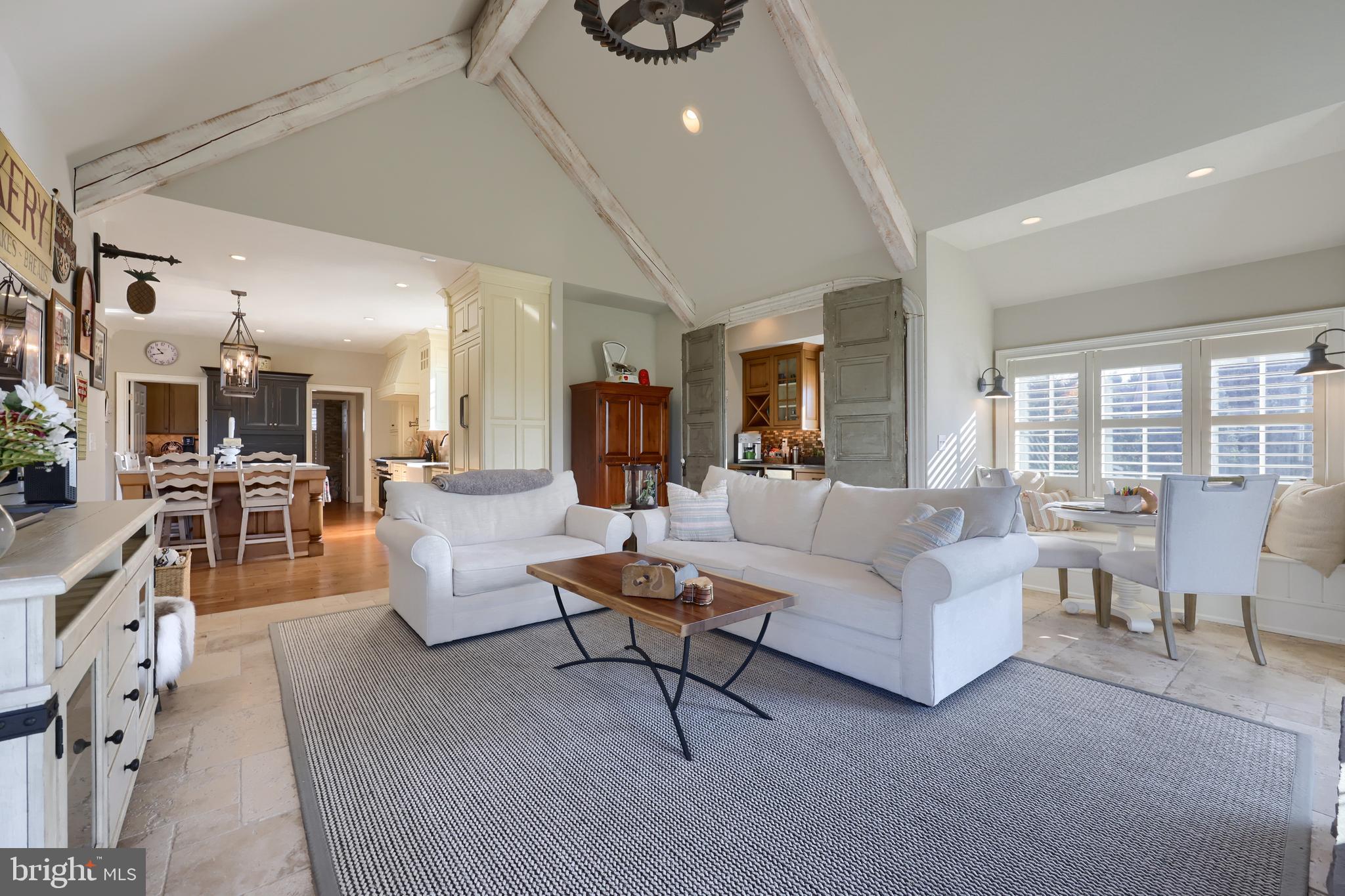 FARM ON QUARRY ROAD - Residential