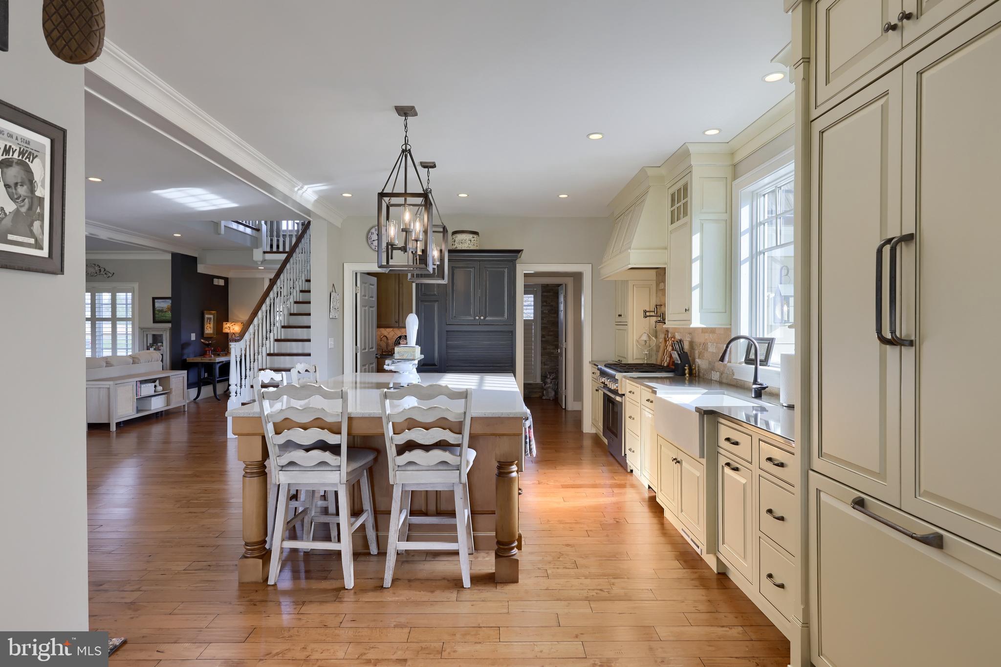 FARM ON QUARRY ROAD - Residential