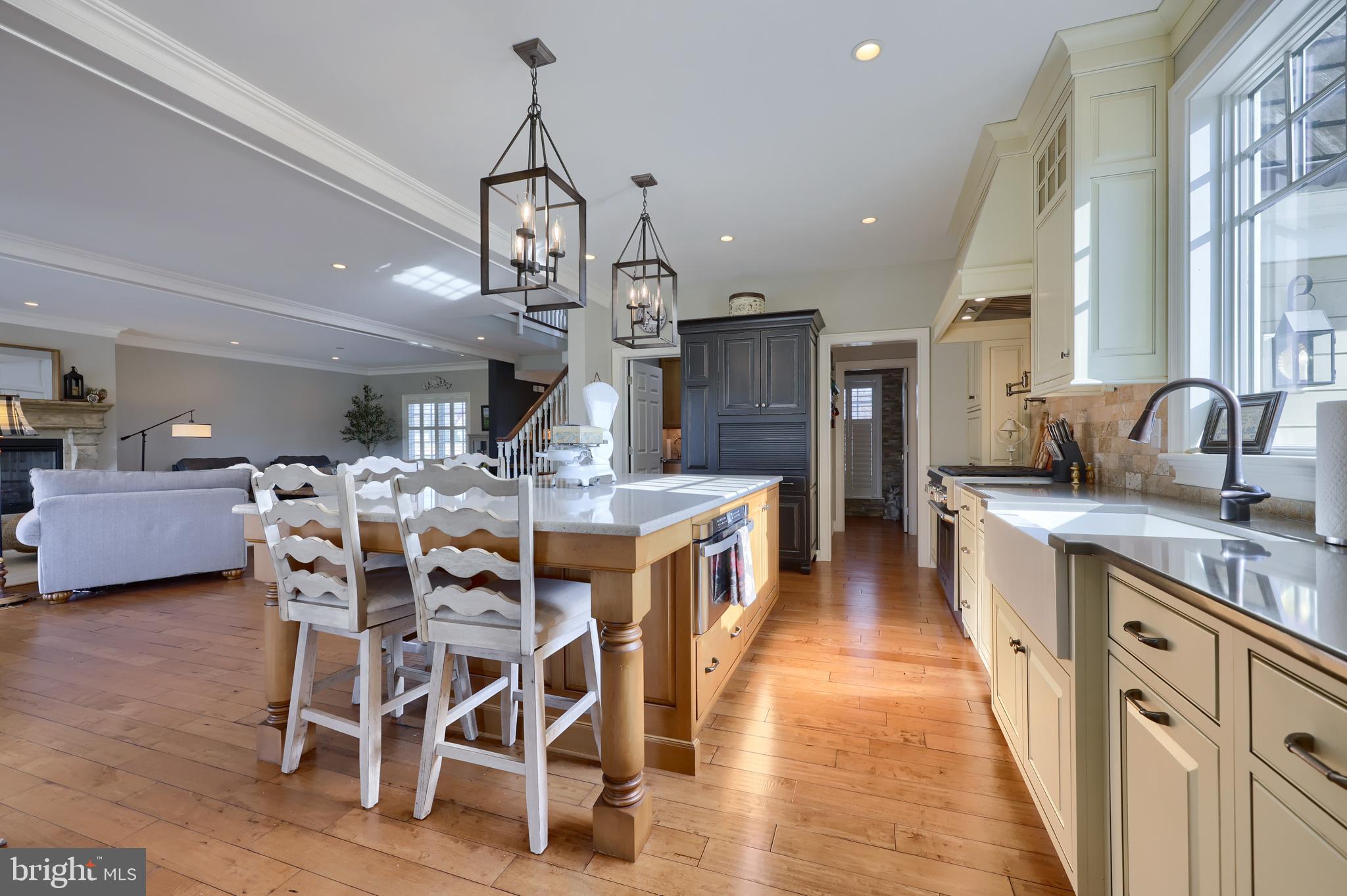 FARM ON QUARRY ROAD - Residential
