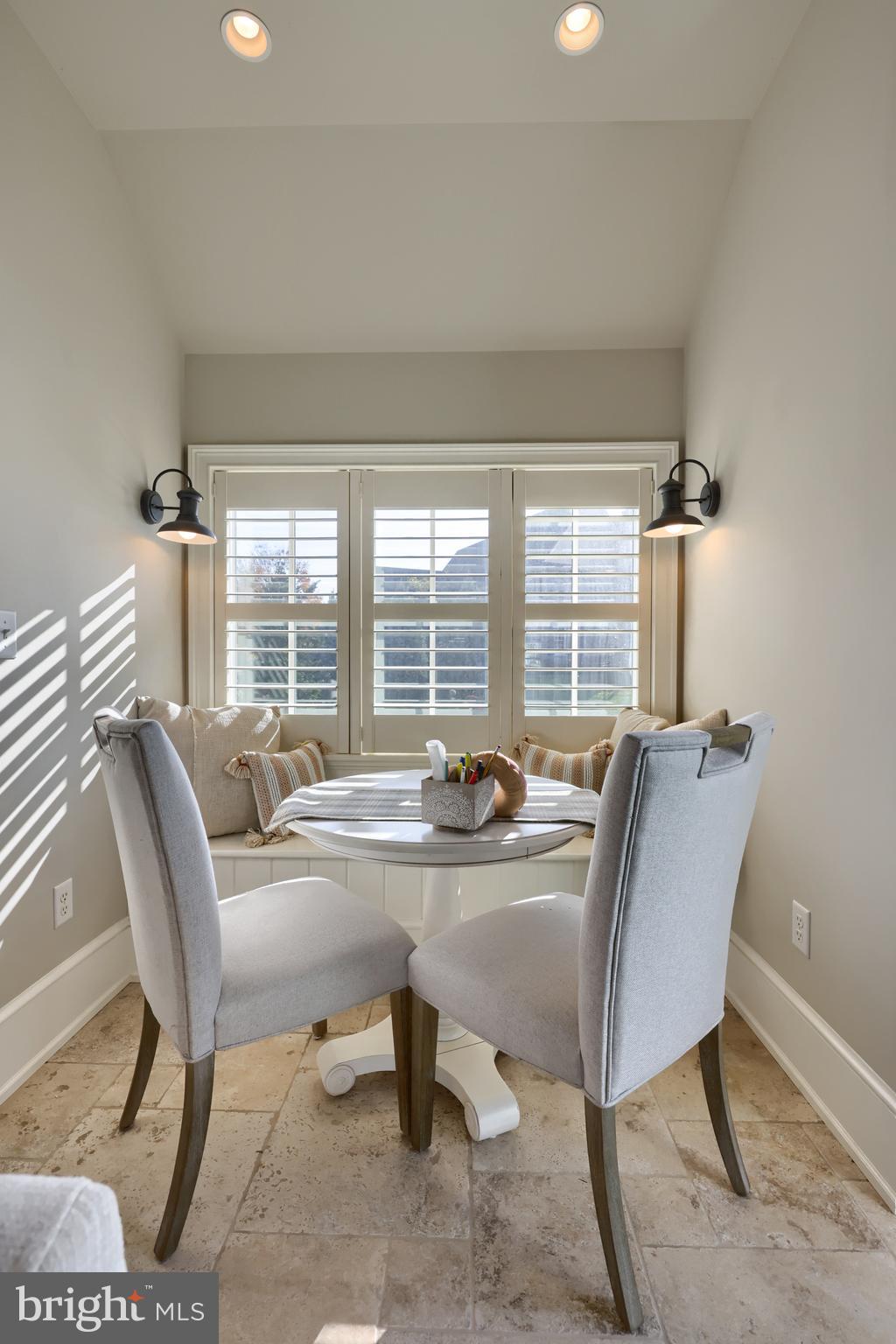 FARM ON QUARRY ROAD - Residential