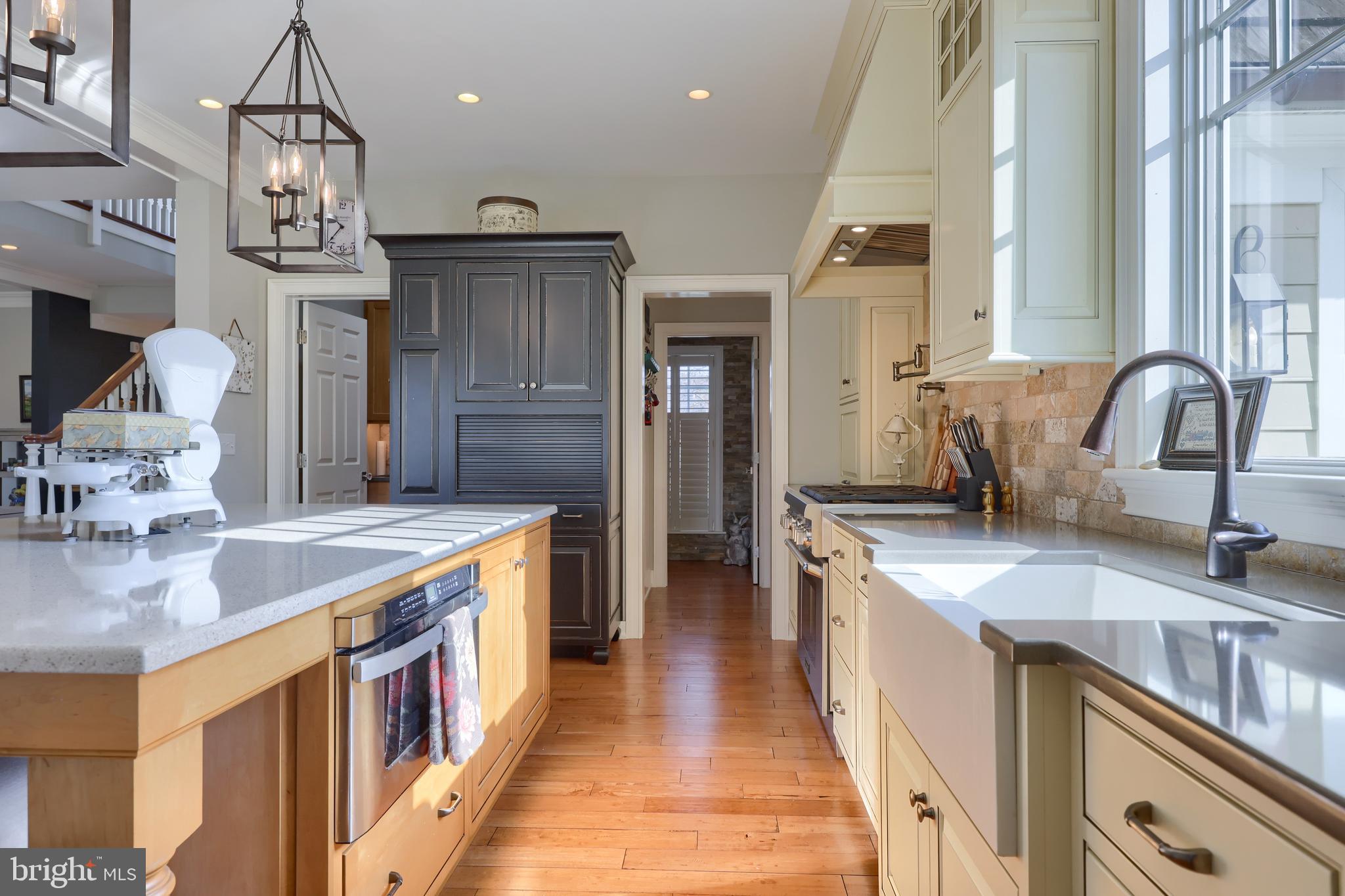 FARM ON QUARRY ROAD - Residential