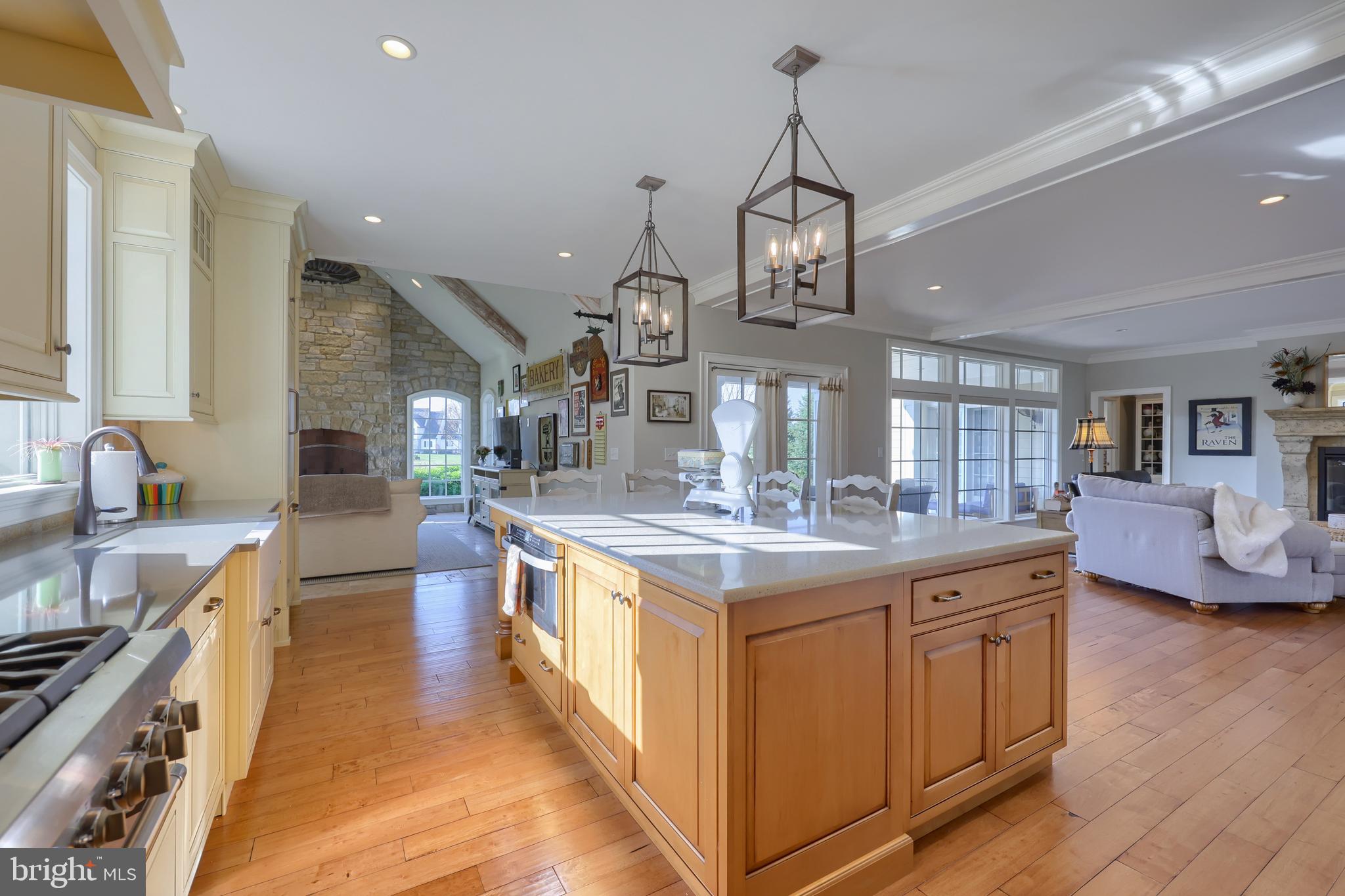 FARM ON QUARRY ROAD - Residential