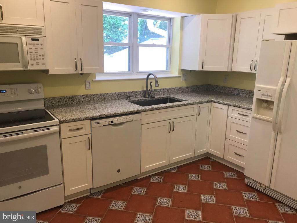 MERRIMACK PARK - Residential Lease