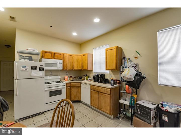 NORTH CENTRAL - Residential Lease