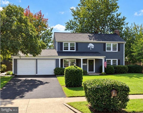 Photo of 13217 Point Pleasant Drive, FAIRFAX, VA 22033 (MLS # VAFX2342622)