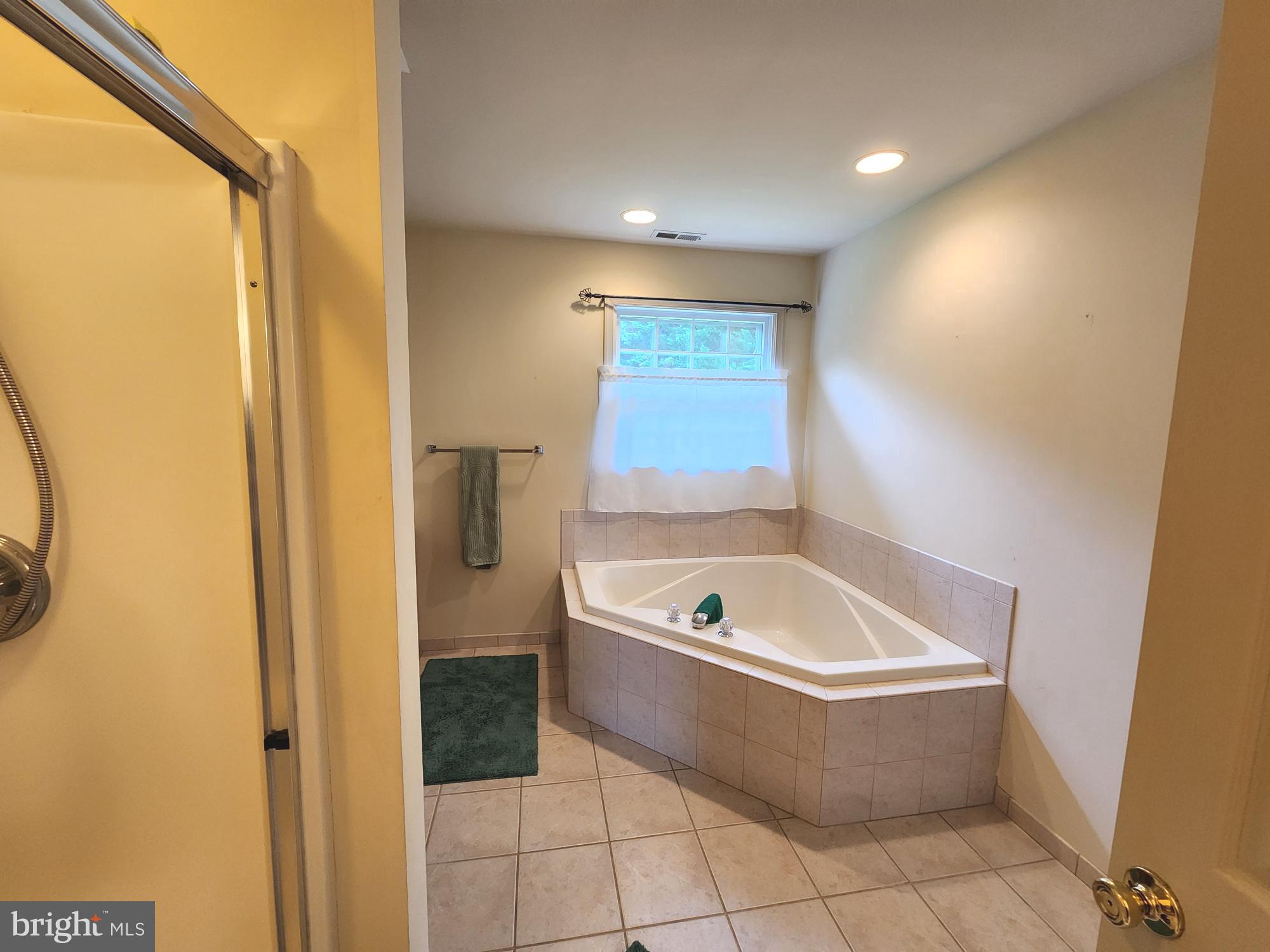 WETHERBEE II - Residential Lease