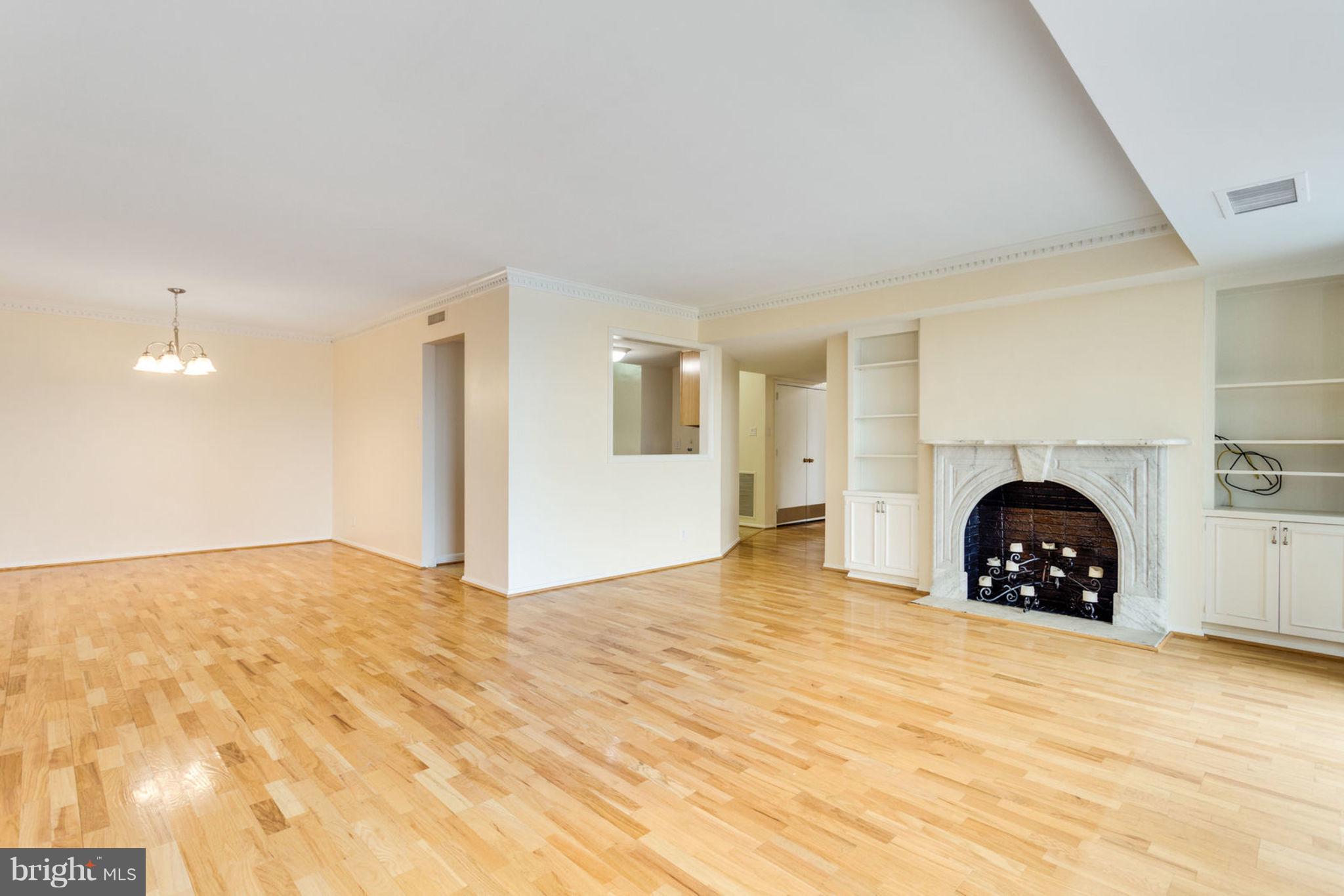 TOWER VILLAS - Residential