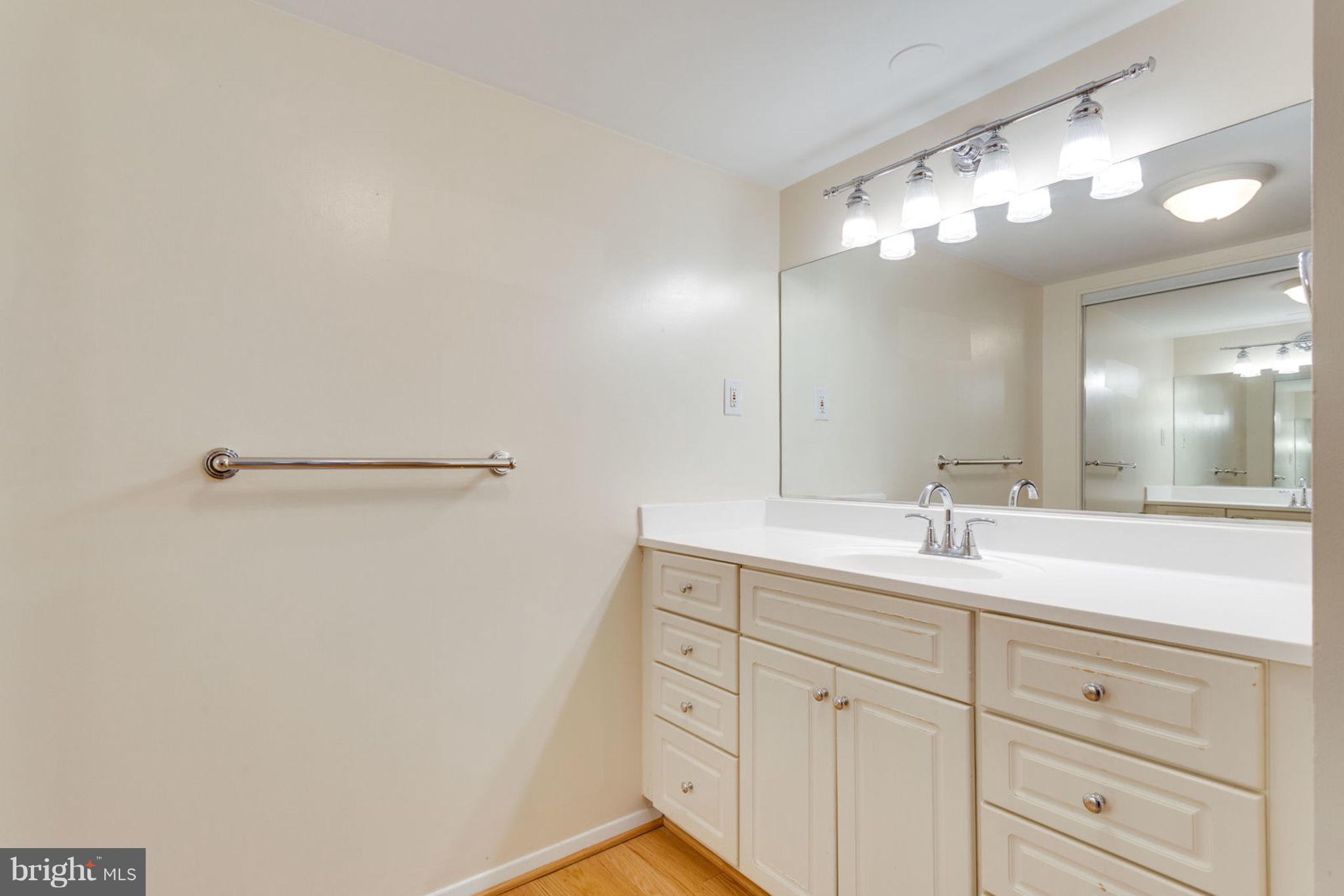 TOWER VILLAS - Residential