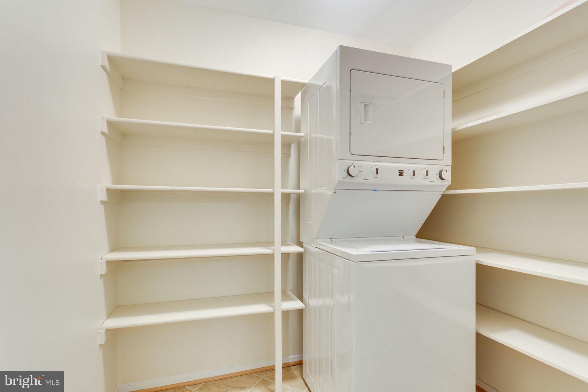 TOWER VILLAS - Residential