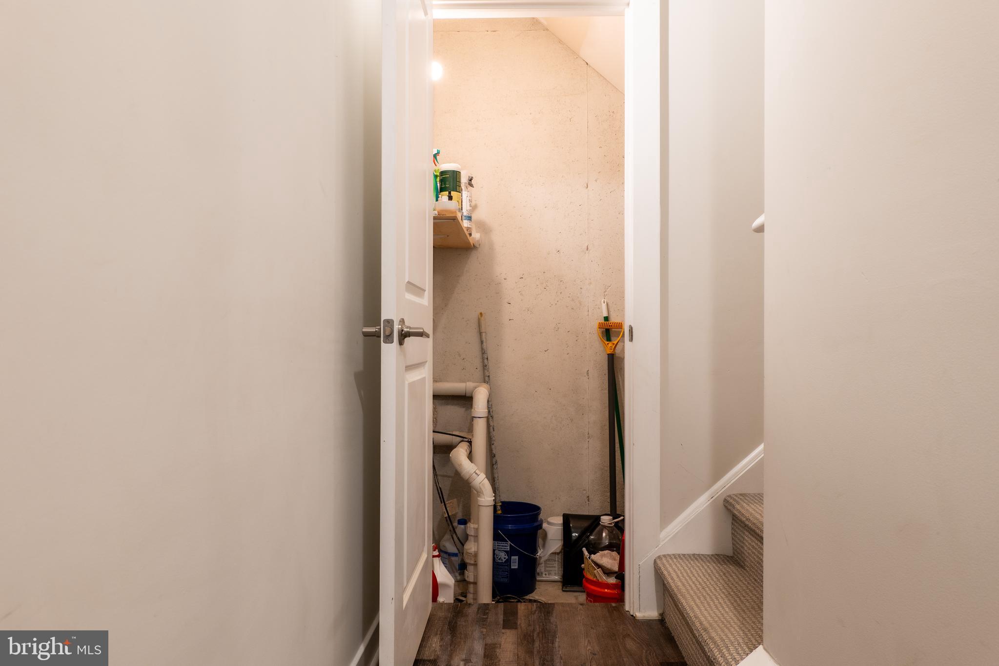 MANTUA - Residential