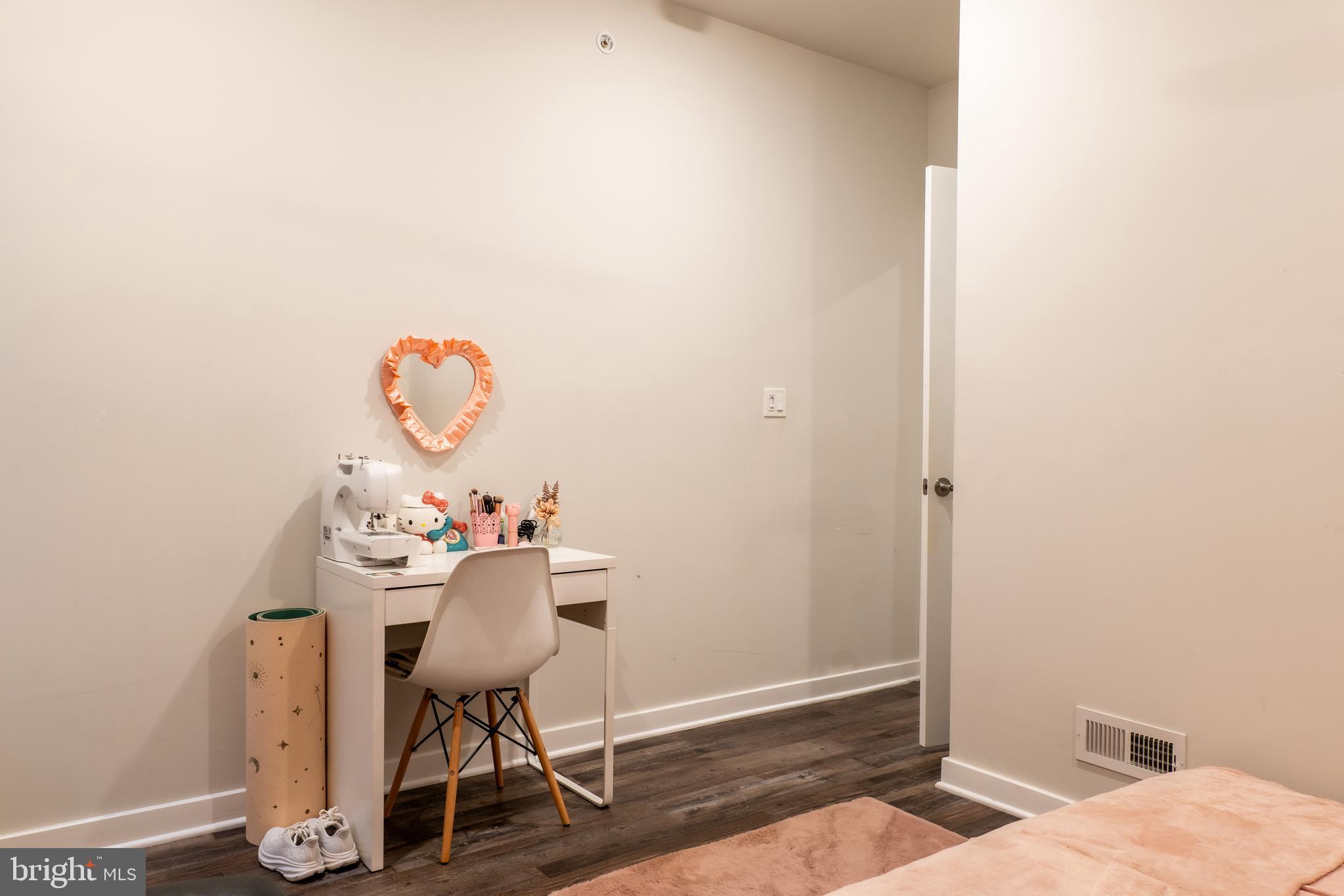 MANTUA - Residential