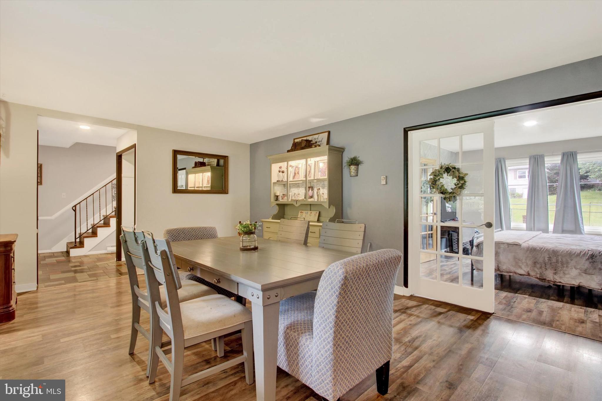 MEADOWBROOK - Residential