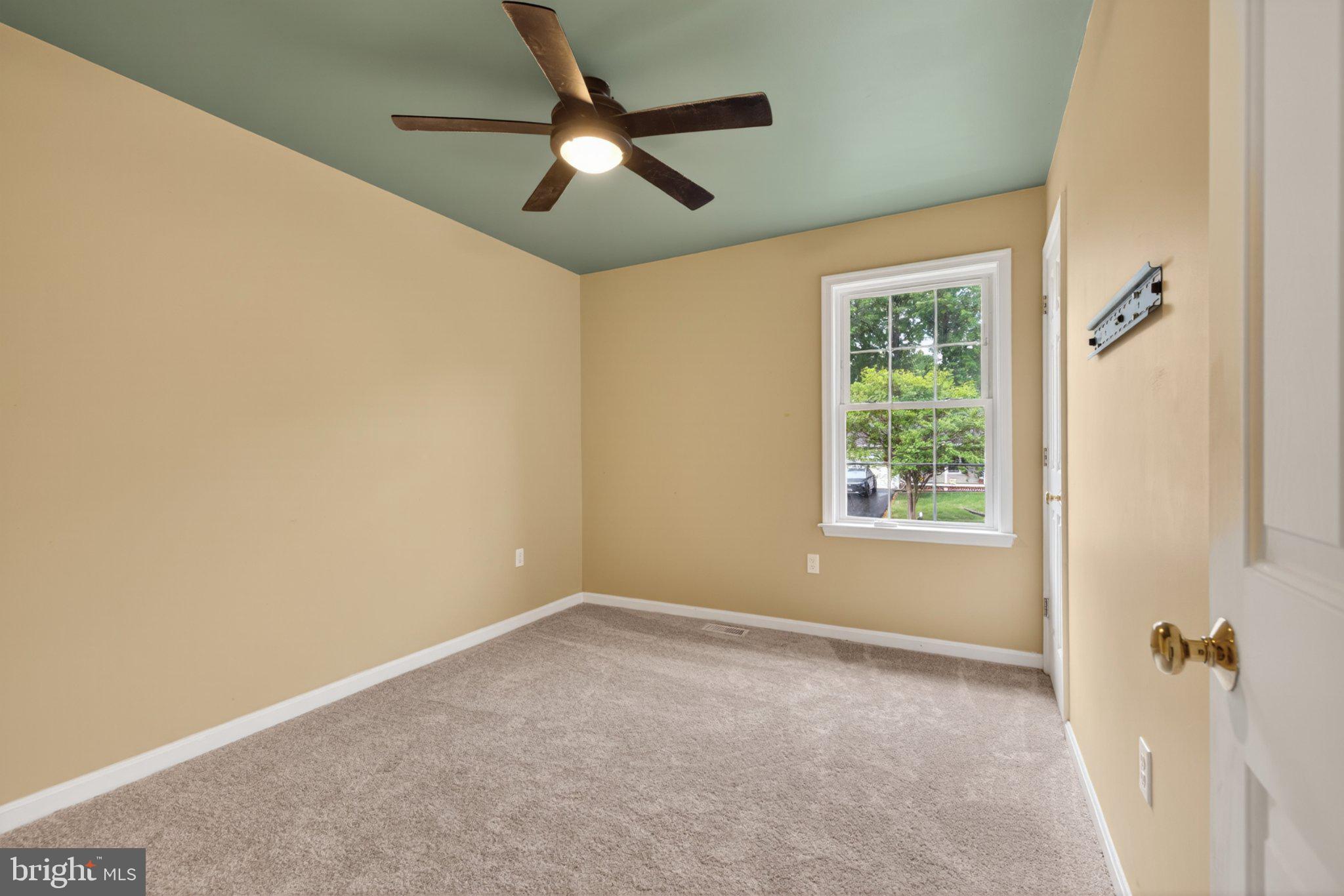 RUFFIN'S POND - Residential