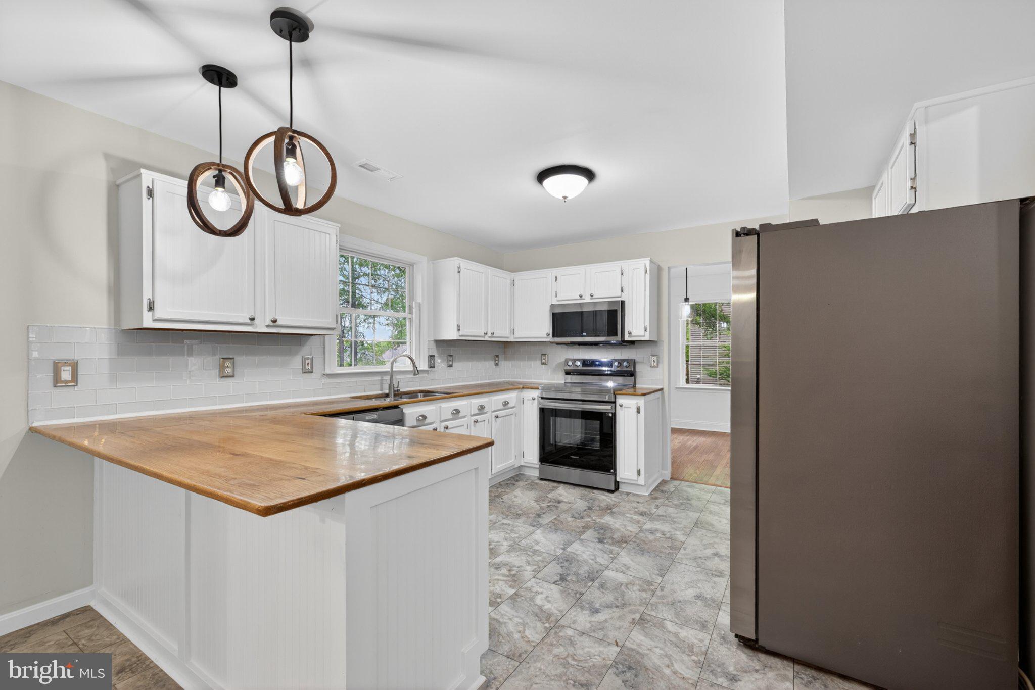 RUFFIN'S POND - Residential