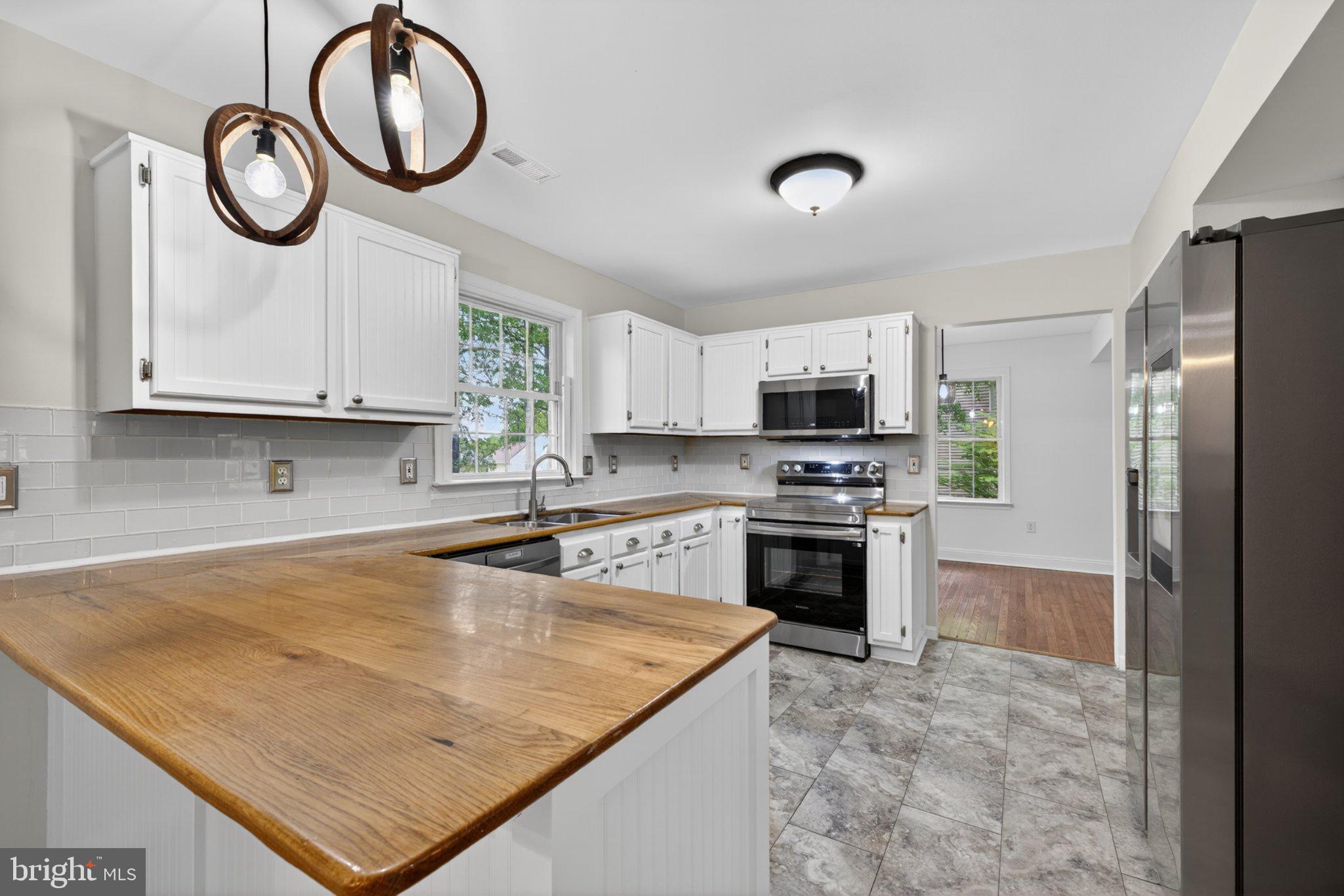 RUFFIN'S POND - Residential