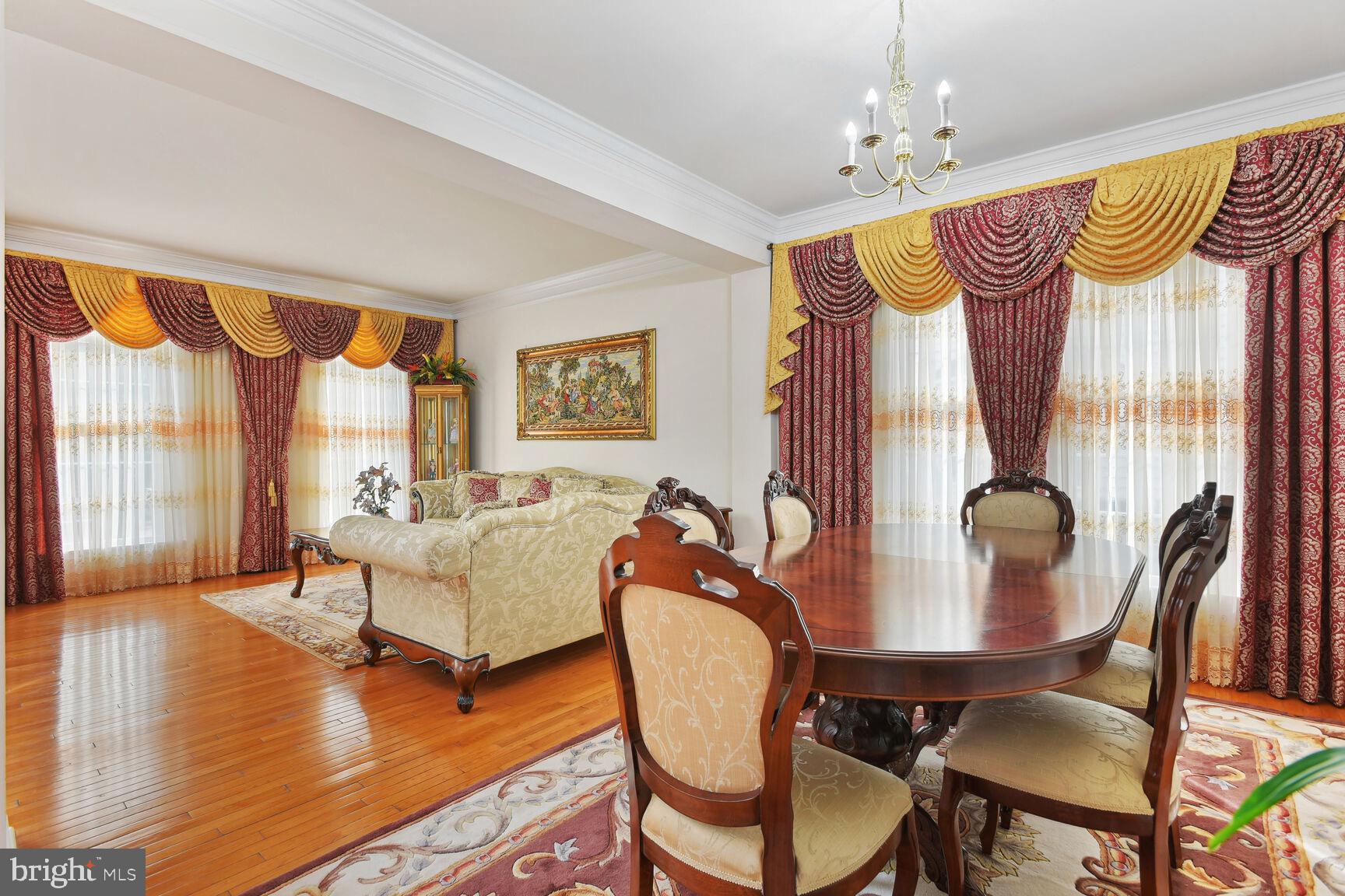 SOUTH RIDING - Residential