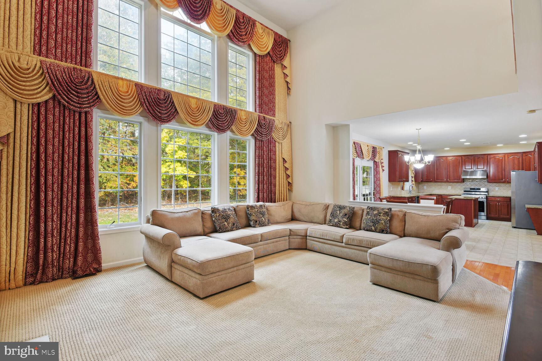 SOUTH RIDING - Residential