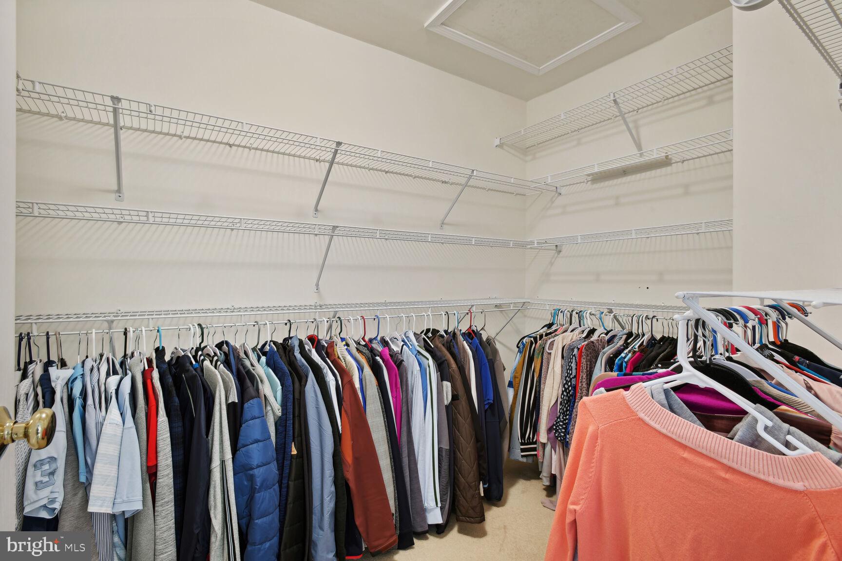 SOUTH RIDING - Residential