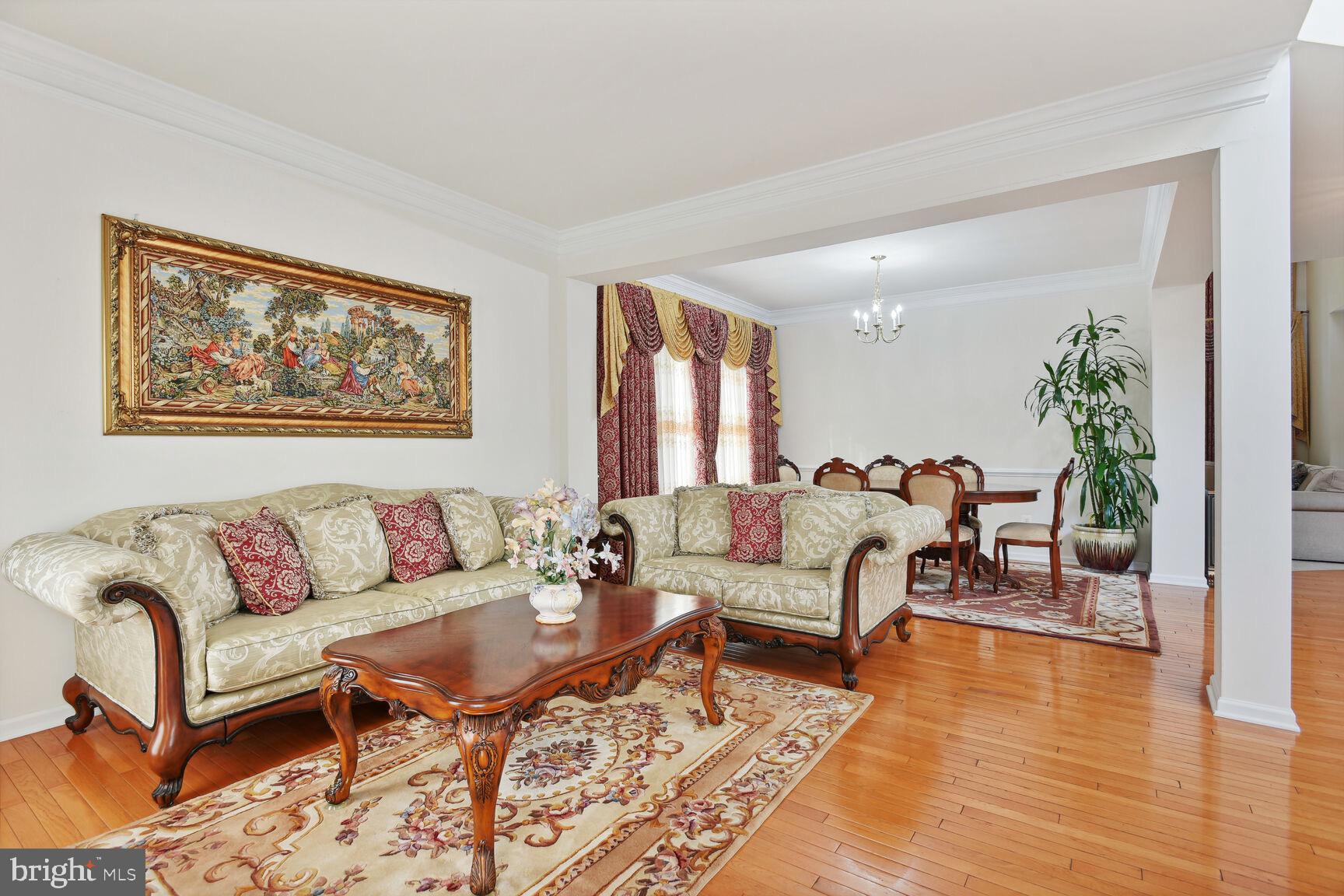 SOUTH RIDING - Residential