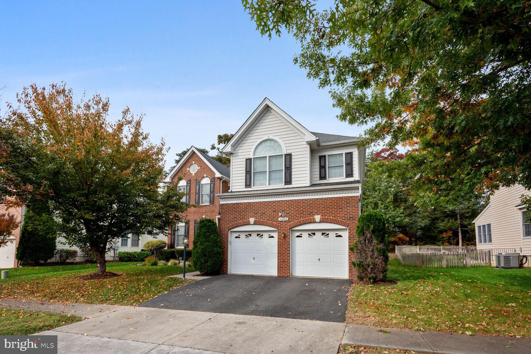 SOUTH RIDING - Residential