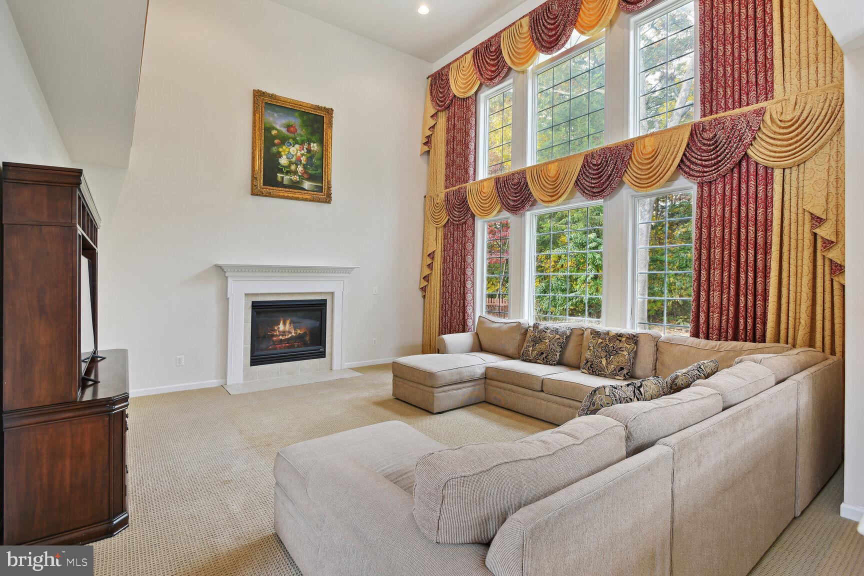 SOUTH RIDING - Residential