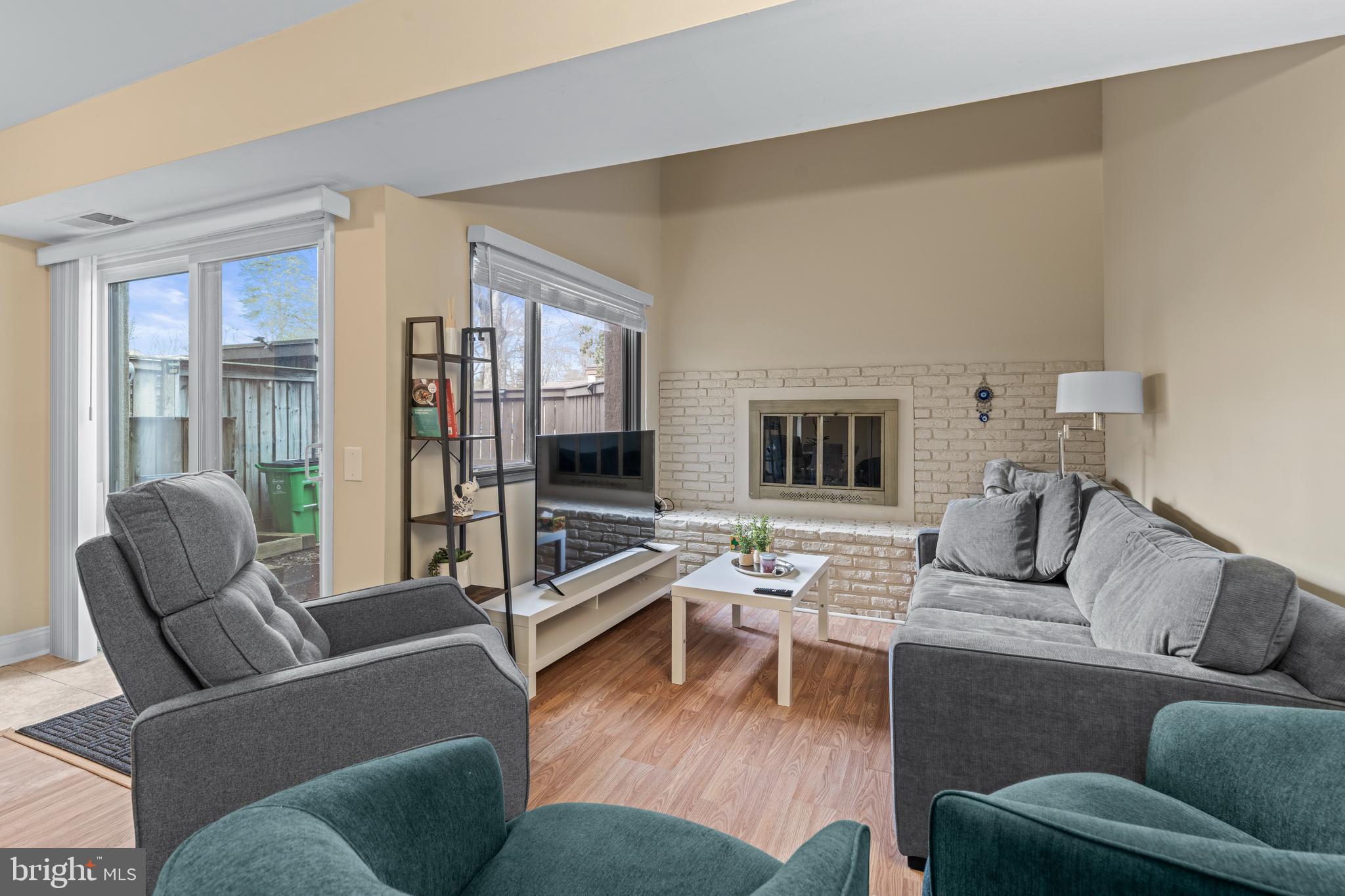 SIERRA VILLAS - Residential