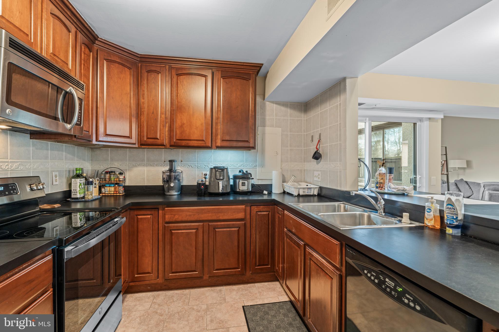 SIERRA VILLAS - Residential