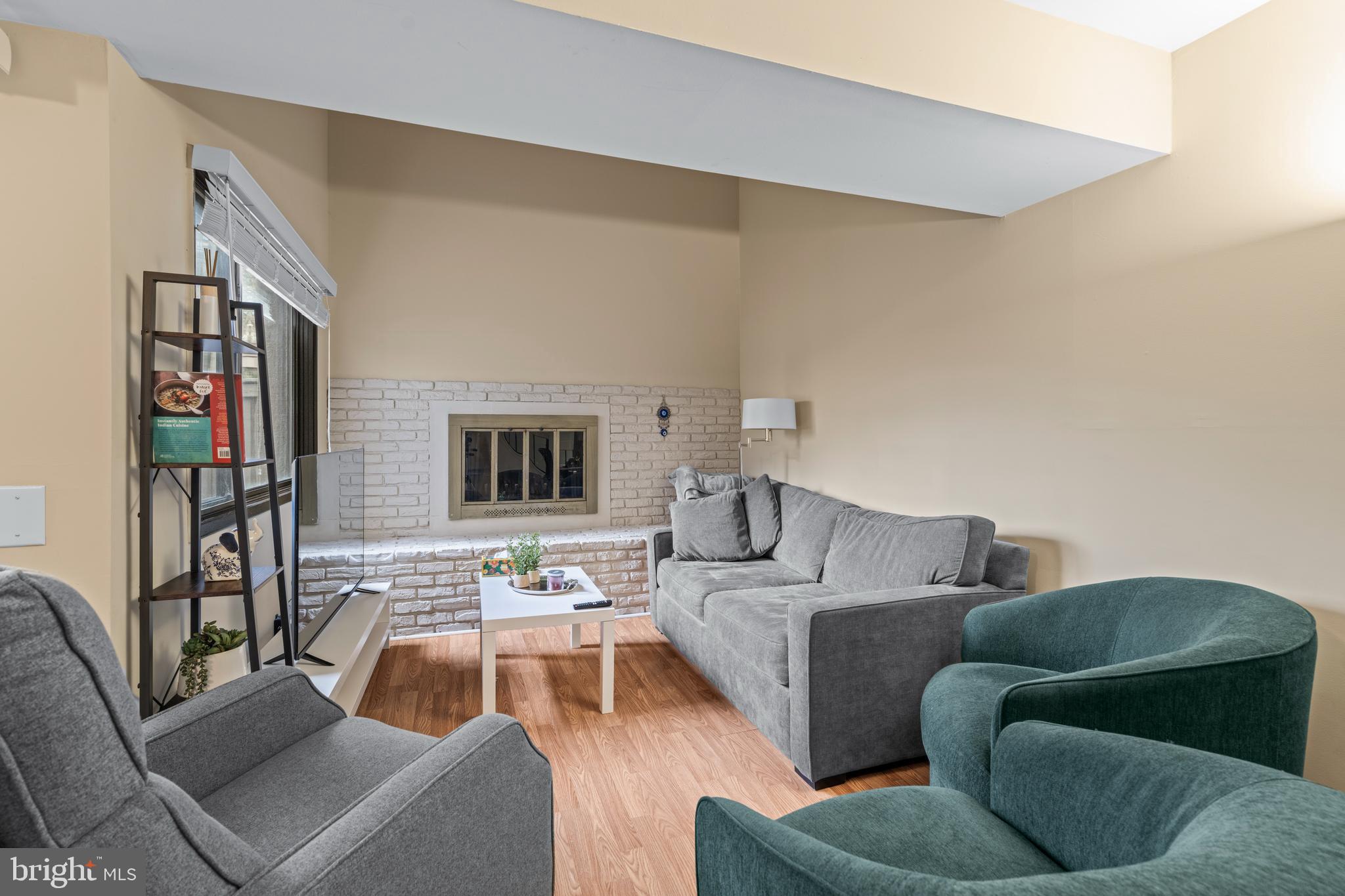 SIERRA VILLAS - Residential