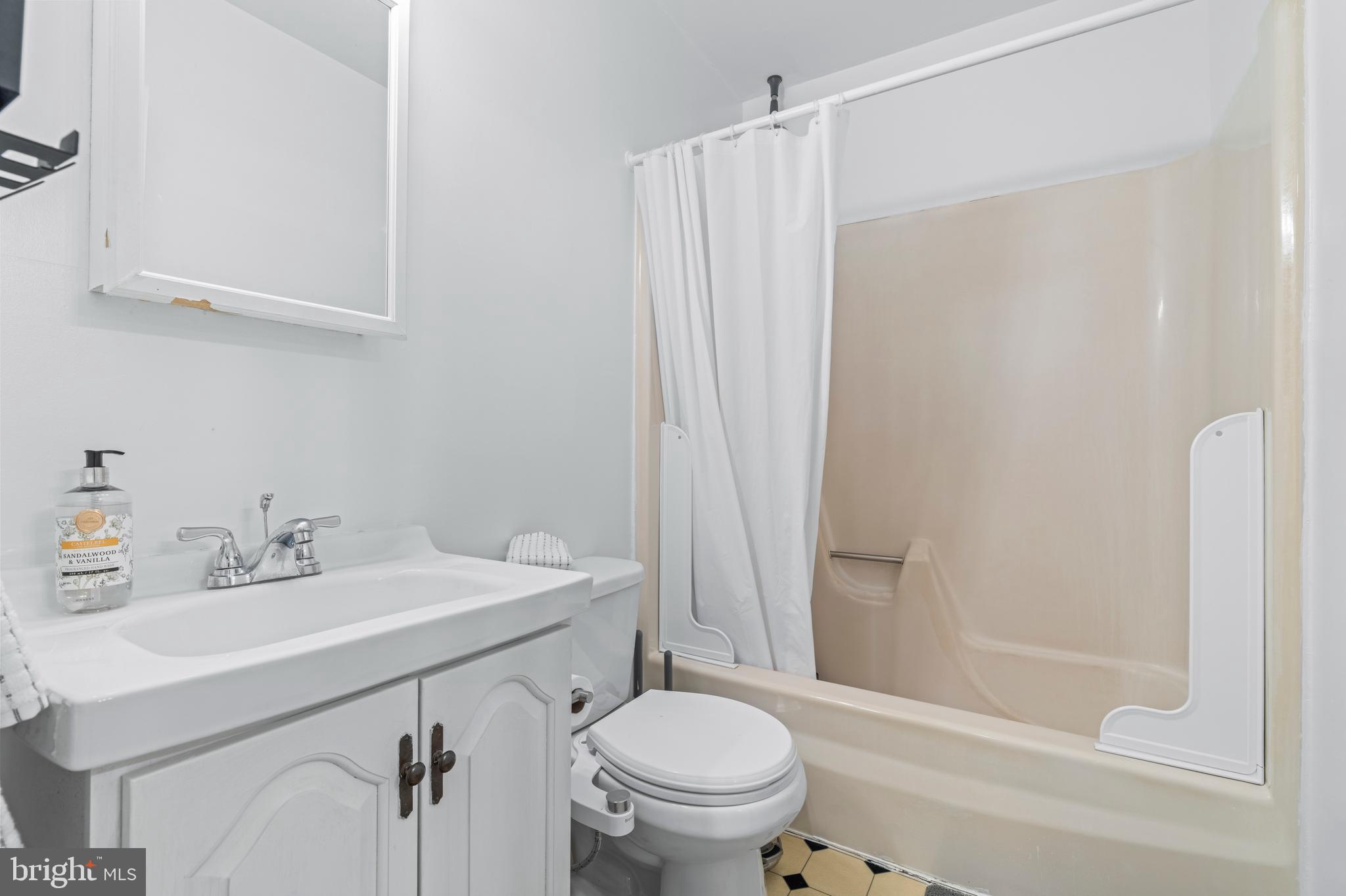 SIERRA VILLAS - Residential