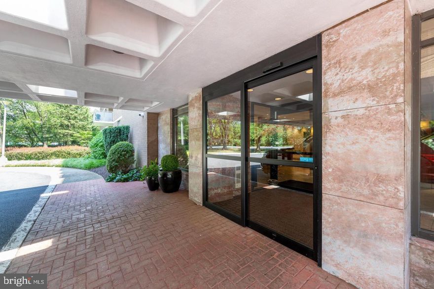 Spacious 3750 sq ft Condo in a Full-Service Building!
This expansive 2-bedroom condo with a den offers  incredible  living space, featuring 2 Full Baths, 1 powder room, and ample storage throughout. The large living room and dining room are perfect for entertaining, opening to the balcony and flowing seamlessly into the den.
The Bright, Large, Eat-in Kitchen is a cook’s dream, with abundant cabinetry, a Refrigerator, Cooktop,  double wall ovens; it has convenient direct access through a separate entrance for catering / entertaining ease. The utility area is off the kitchen with washer, dryer, laundry sink, 4 closets.
Off the foyer, you'll find a guest powder room, a storage room, full hall bath, and bedroom 2. At the end of the hall, the spacious Primary Bedroom features a large walk-in closet a nicely appointed primary bathroom offering a walk-in shower for easy access.
This condo comes with 2 parking spaces: 1 in the garage and 1 reserved outdoor space. Enjoy luxury living in this wonderful full-service building! All appointments must bring business card to the front desk.