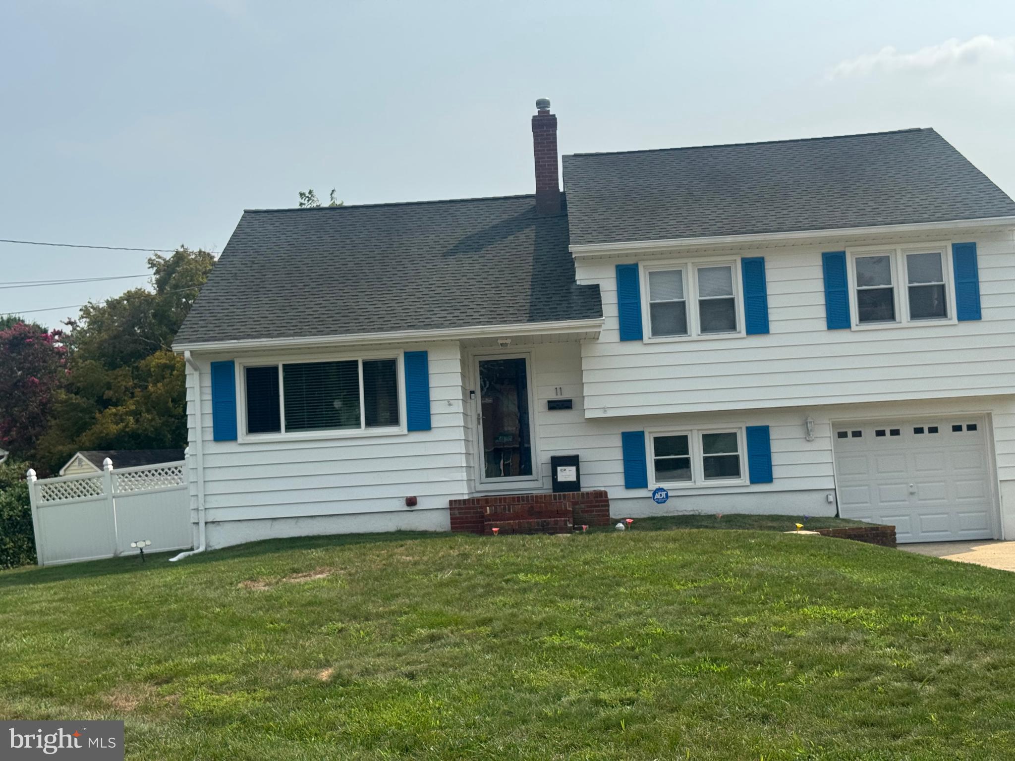 11 MANOR TERRACE