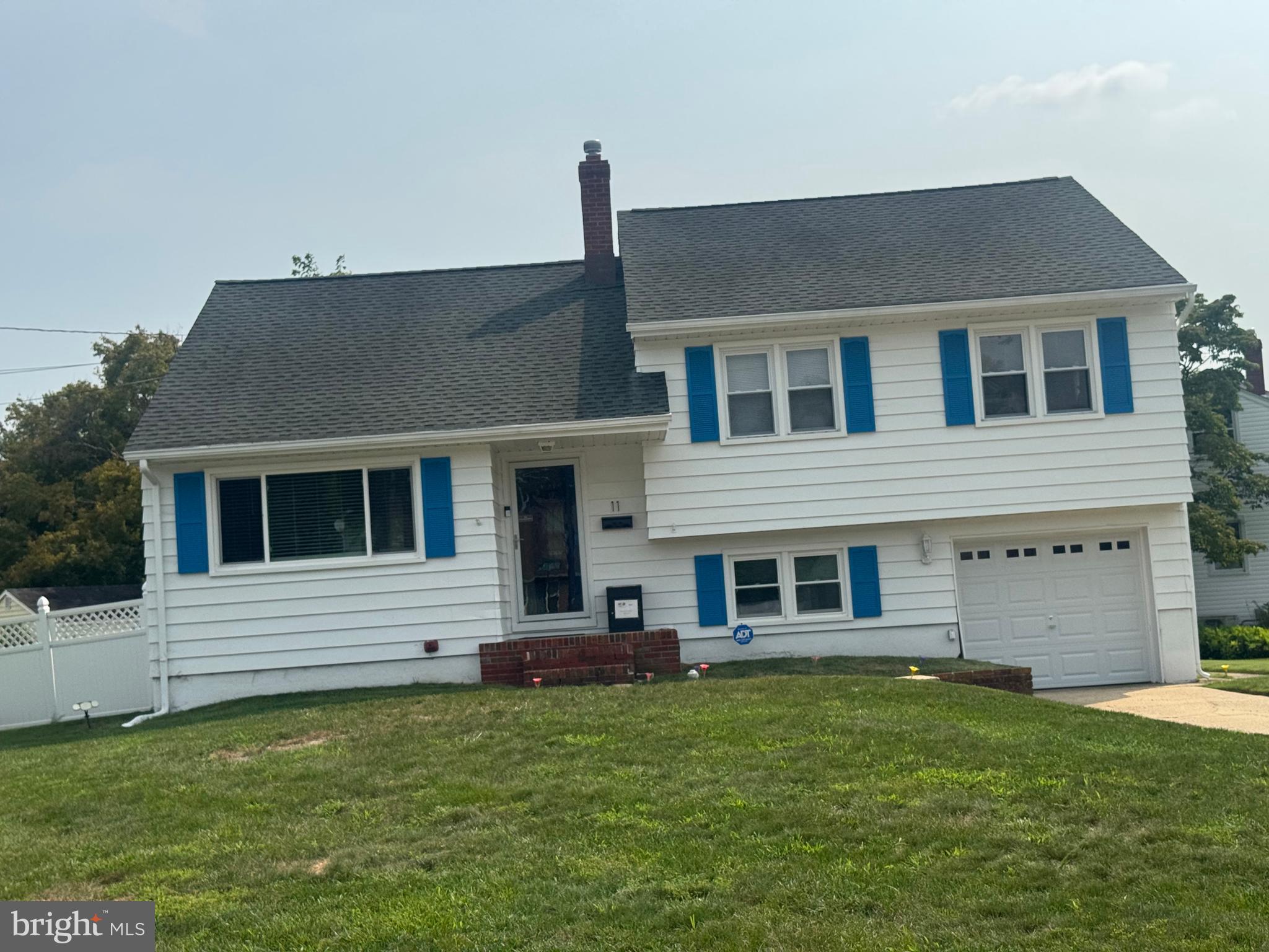 11 MANOR TERRACE