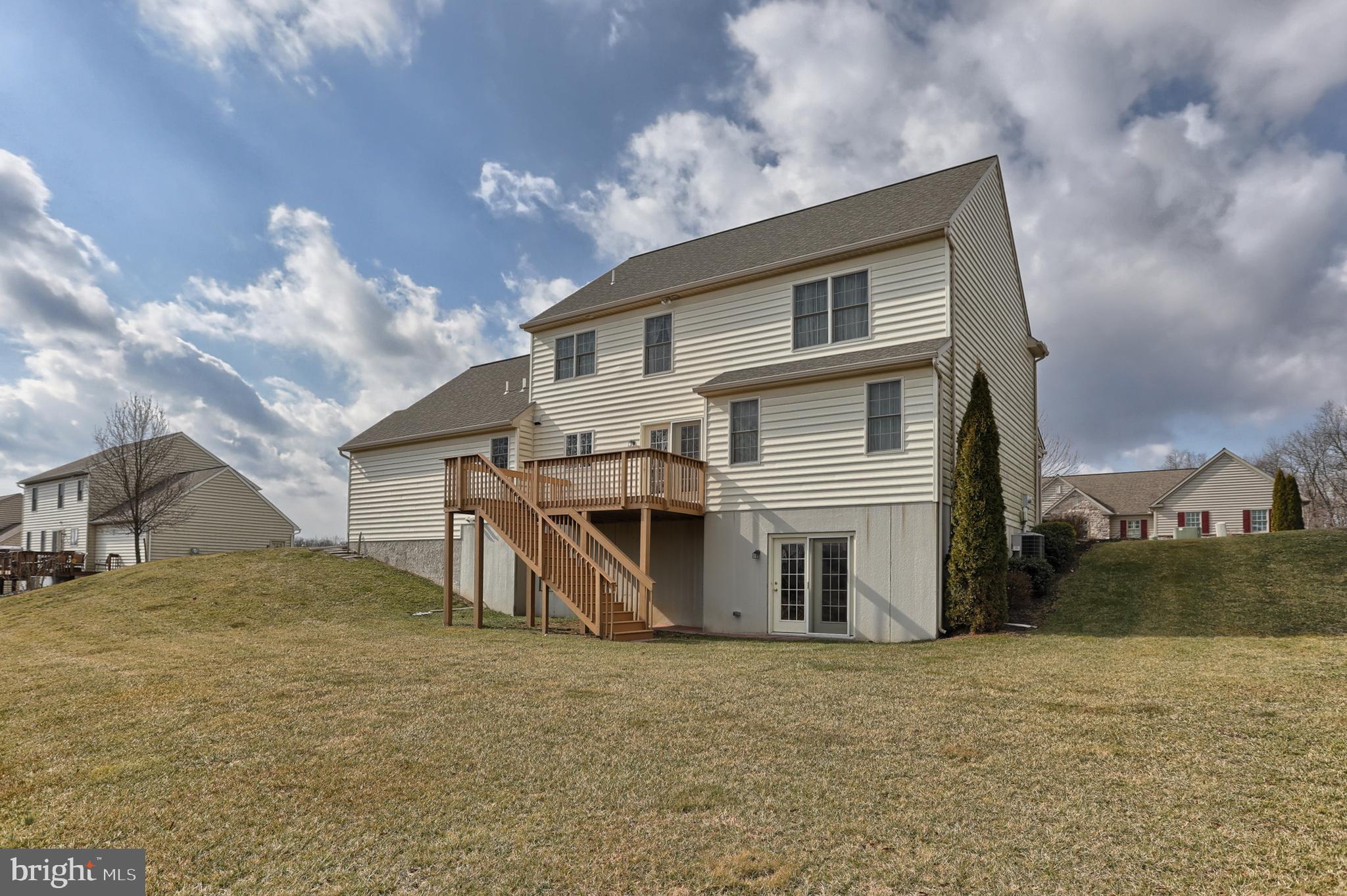 KENDALE OAKS - Residential