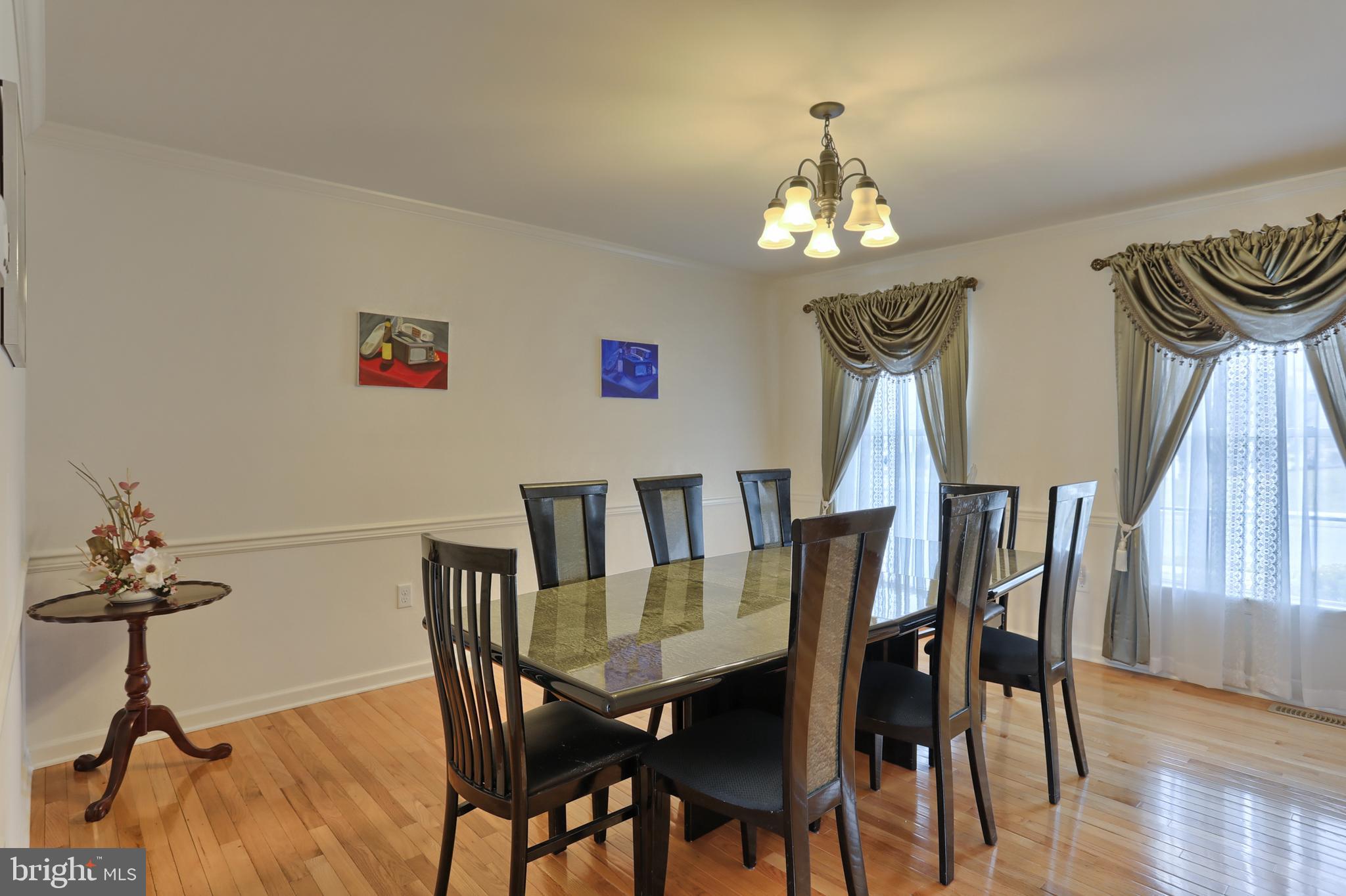 KENDALE OAKS - Residential