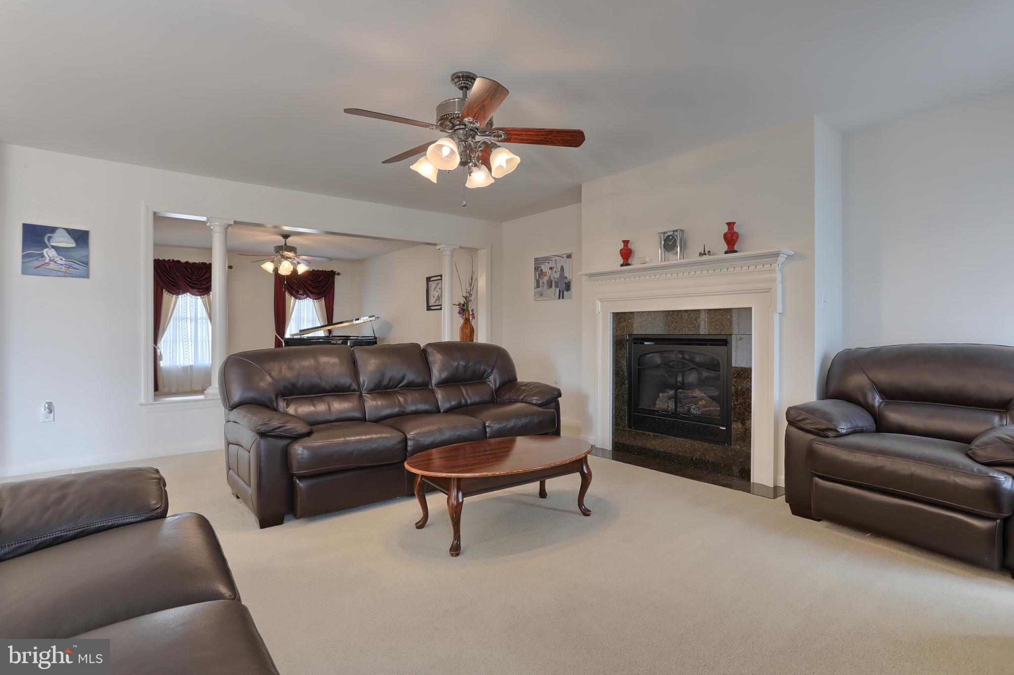 KENDALE OAKS - Residential