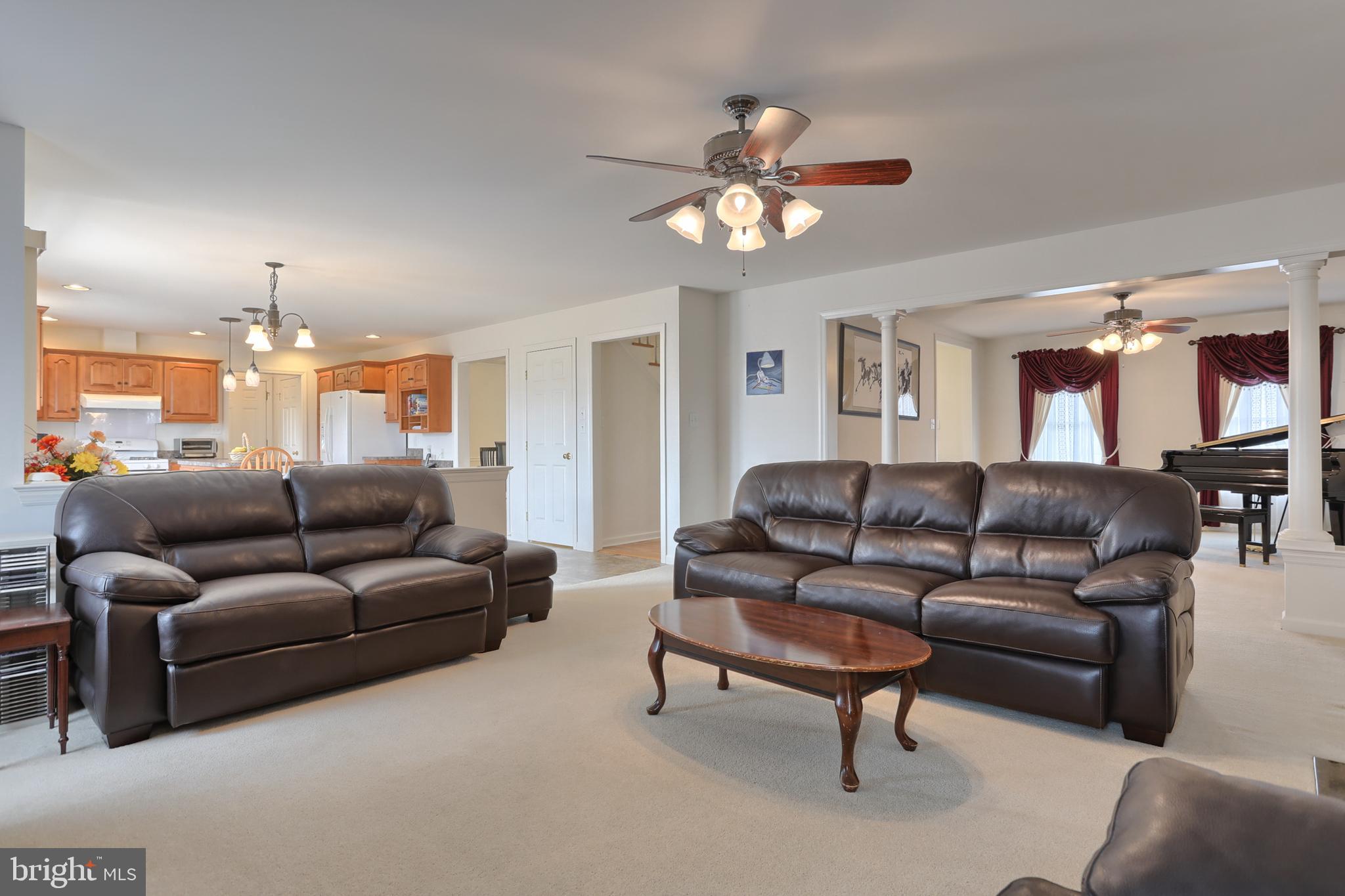 KENDALE OAKS - Residential